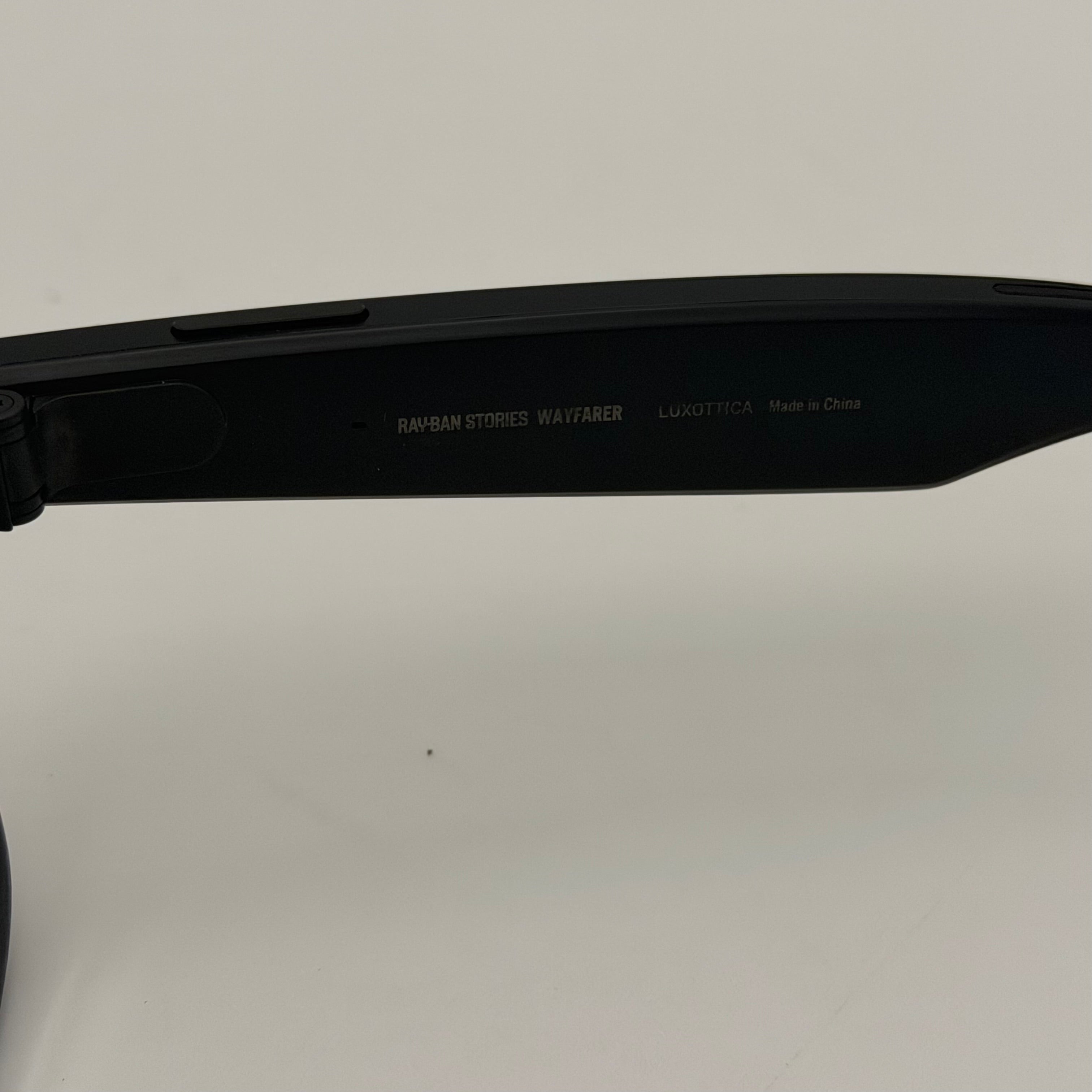 Ray-Ban Meta Wayfarer RW4006 Smart Glasses - Black, Used