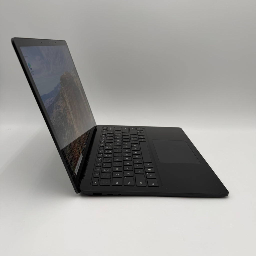 Microsoft Surface Laptop 4 1951 13" Intel Core i7-1185G7 11th gen 3.00 GHz 16GB RAM 256GB