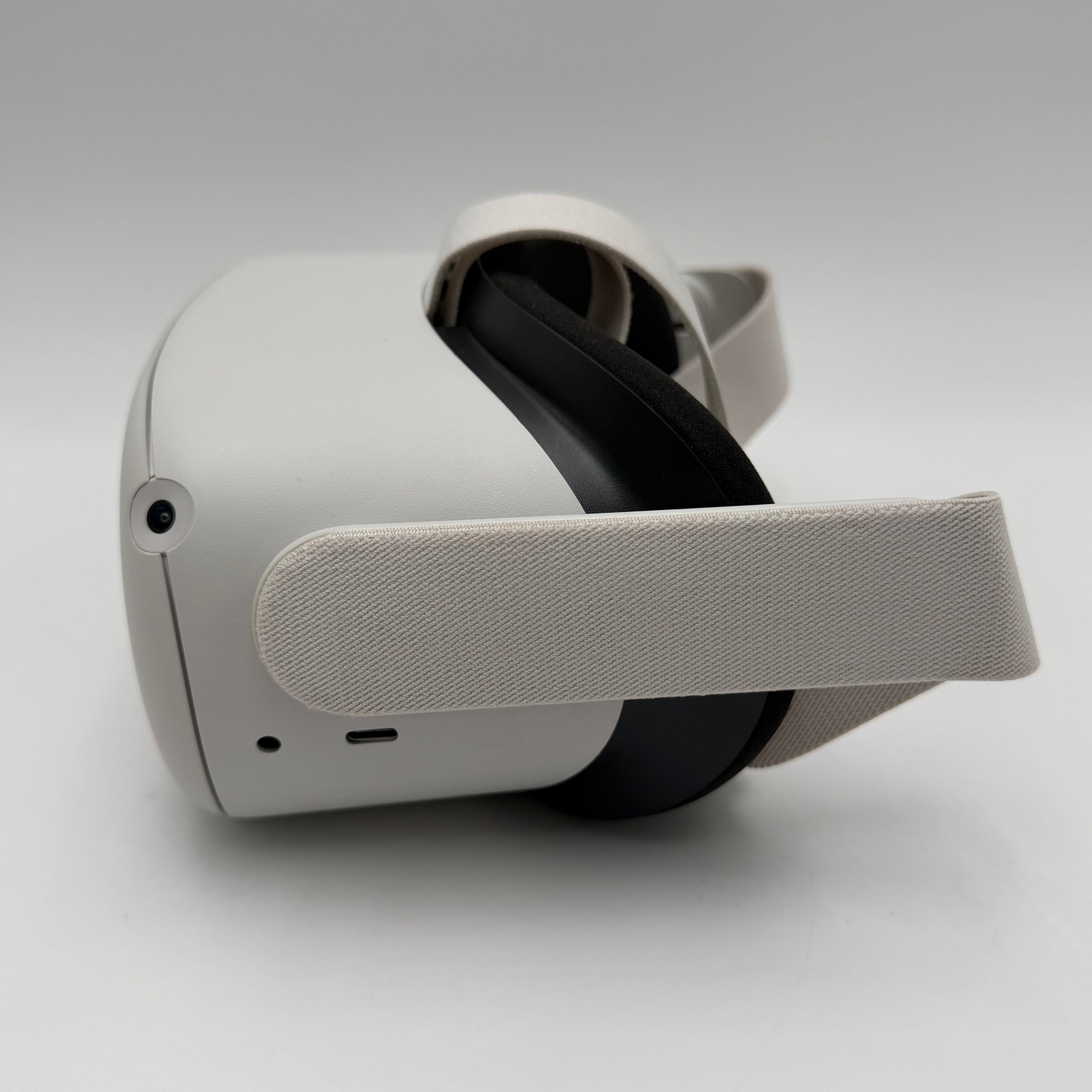 Meta Quest 2 VR Headset