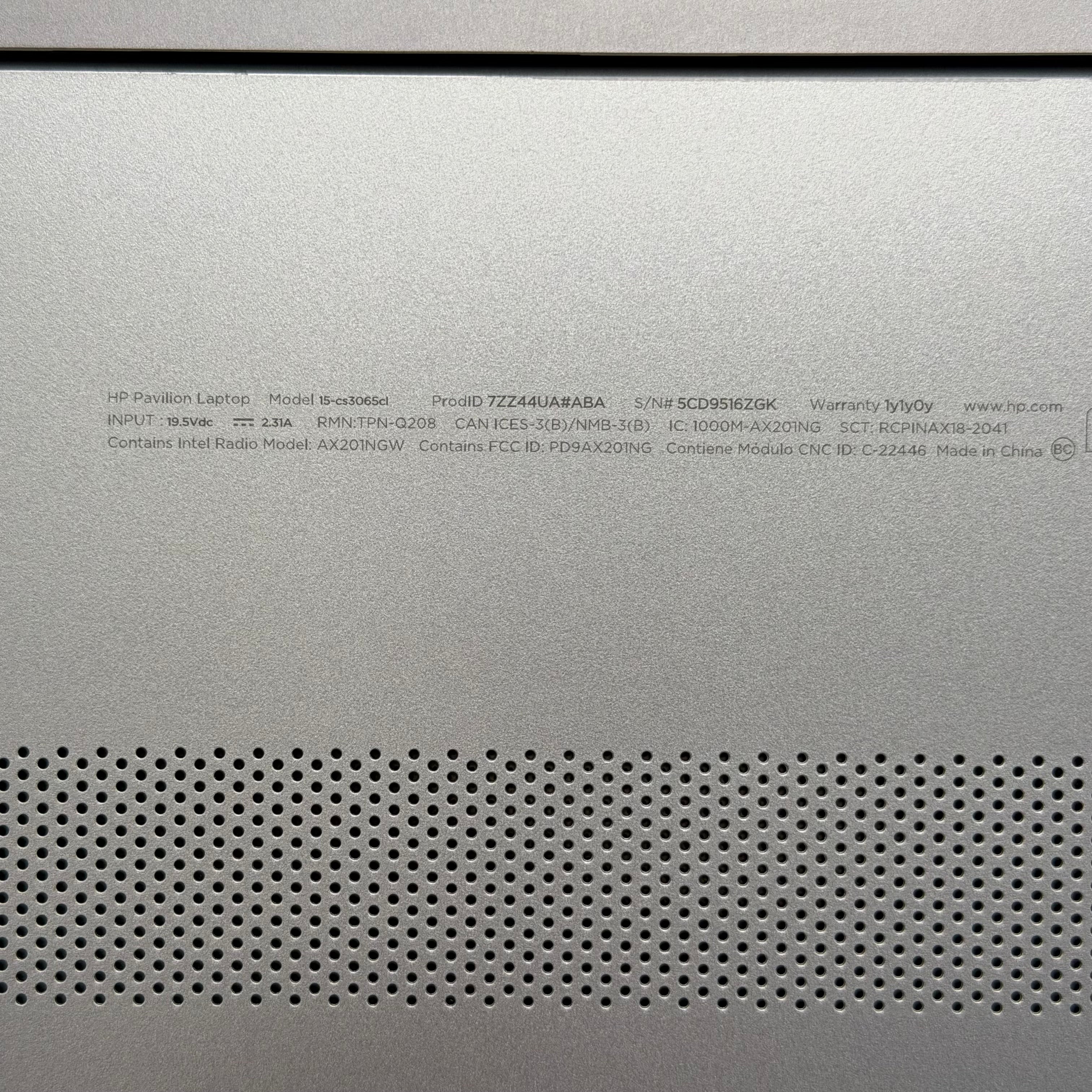 HP Pavilion 15-cs3065cl Core i7 32GB 1TB Silver Touchscreen  Laptop