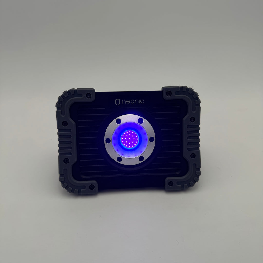 Neonic Rechargeable UV LED Black Light - New In Box - Black