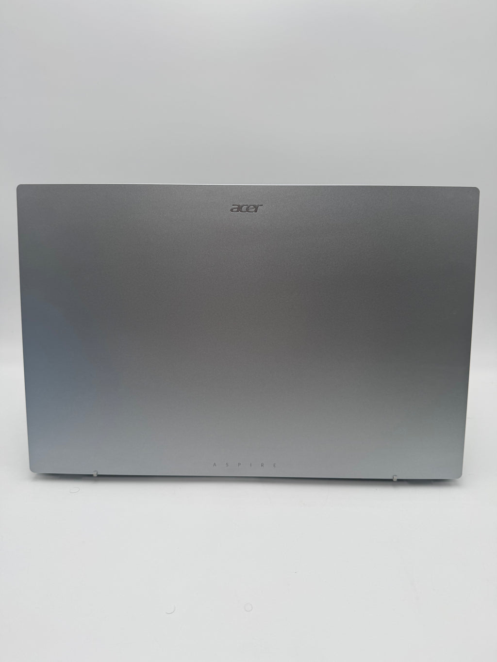 Acer Aspire 3 15 N23C3 Laptop AMD Ryzen 3 8GB 128GB 14-Inch Silver Used
