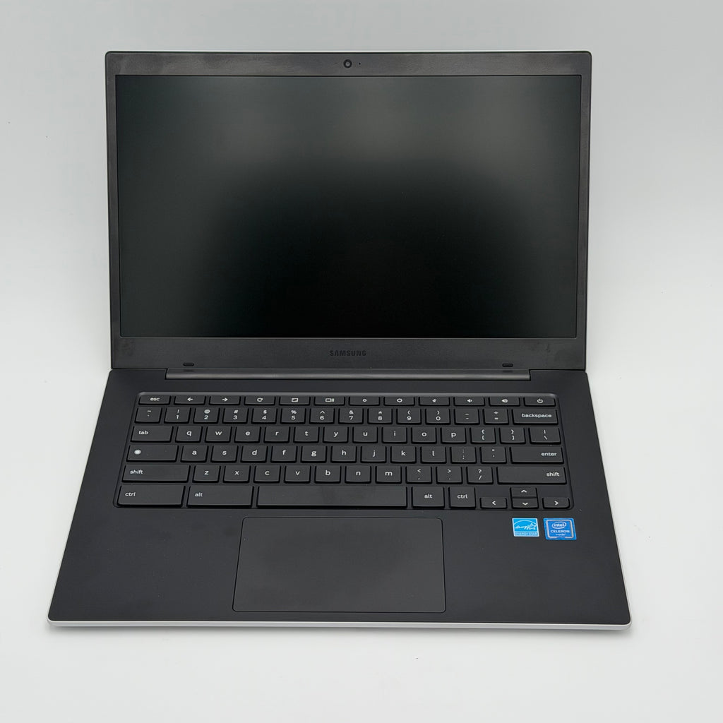 Samsung Chromebook XE345XDA 14" Intel Celeron 4GB RAM 32GB Silver + Charger - Good Condition