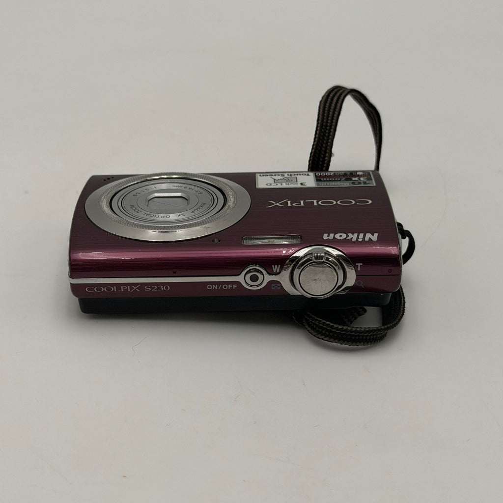 Nikon COOLPIX S230 10.0MP Compact Digital Touchscreen Camera Plum Untested No Charger