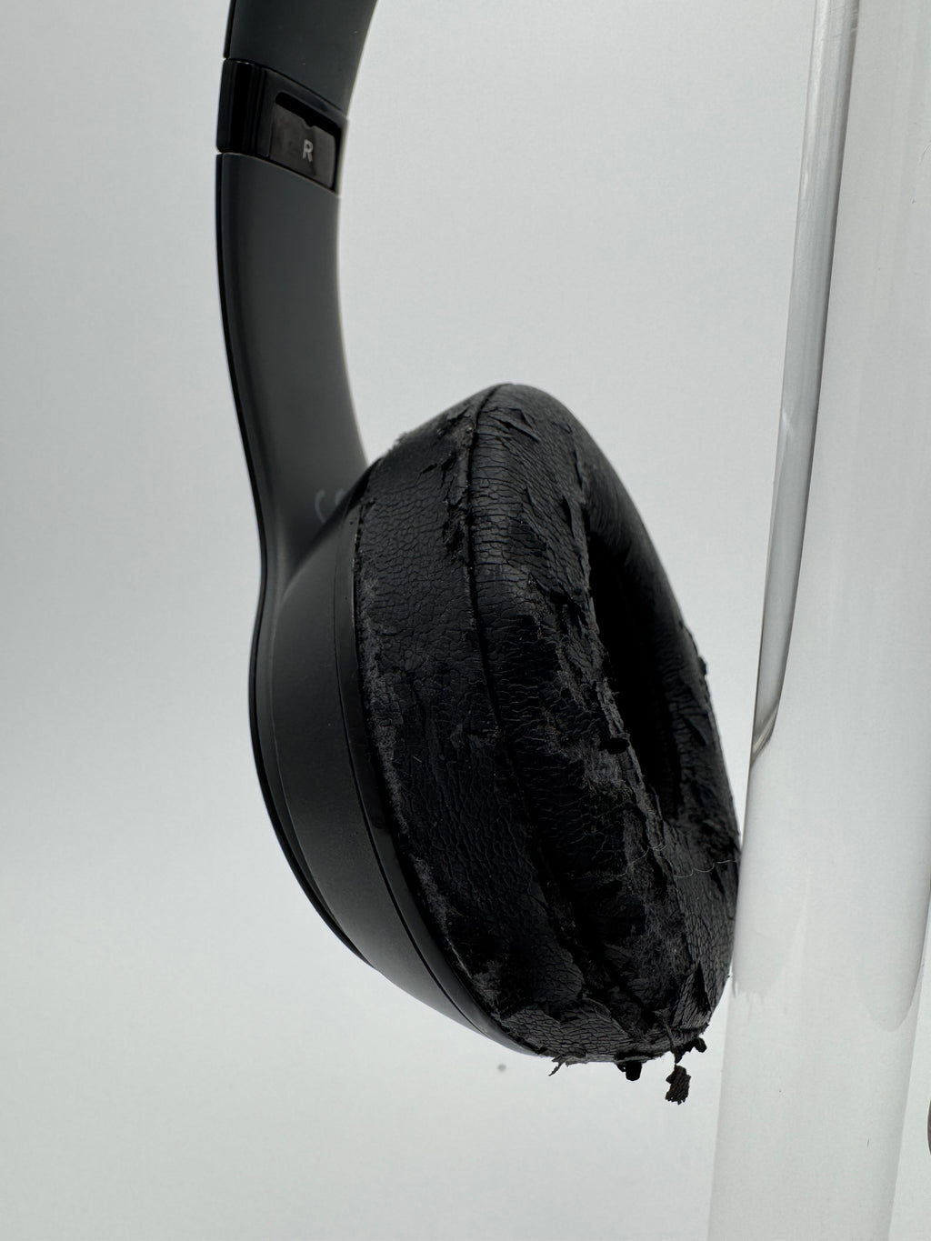 Beats Solo 2 Black Headphones - For Parts - Serial FL7Q127LG747