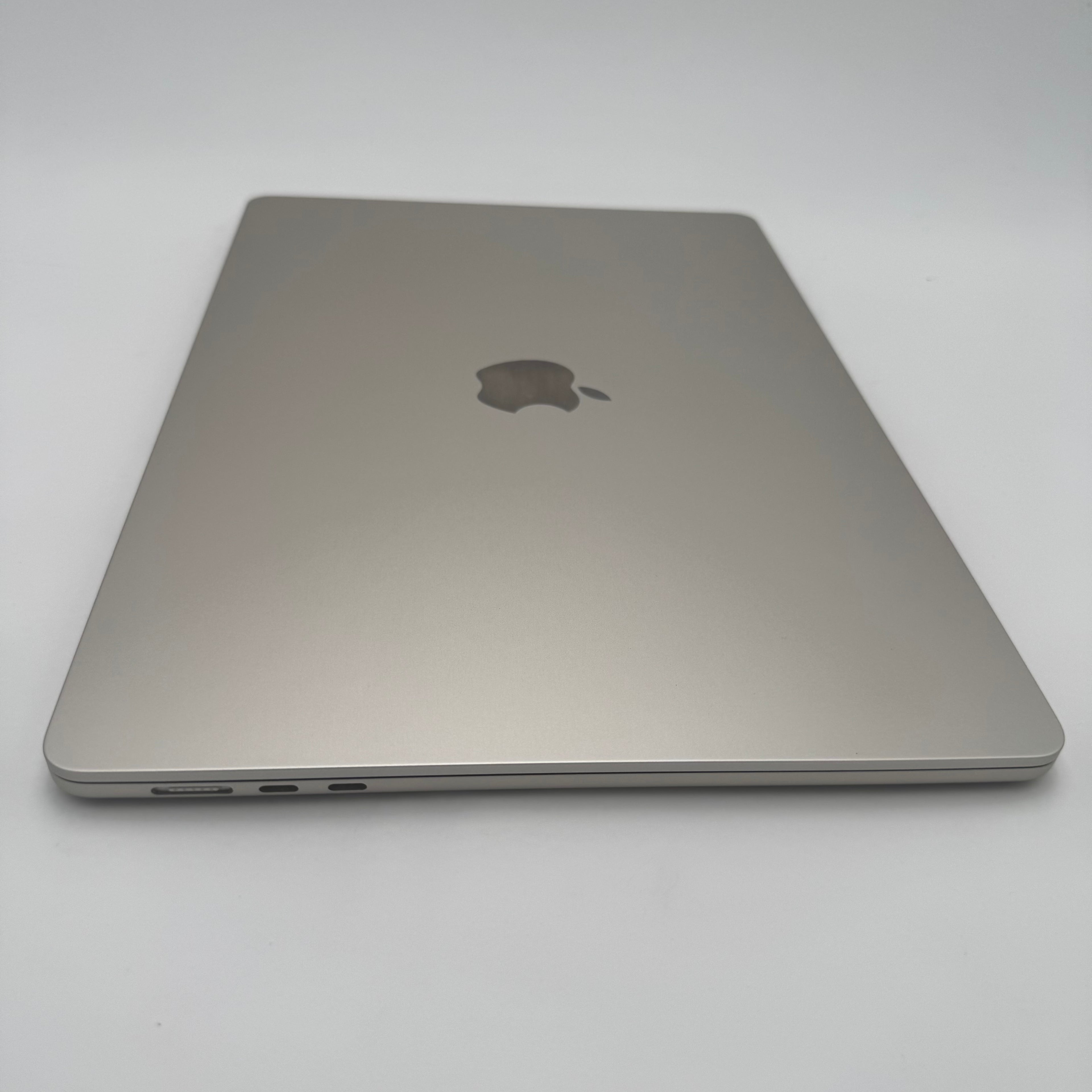 Apple MacBook Air 13-inch M4 A3240 2025 16GB RAM 256GB Silver Used - A