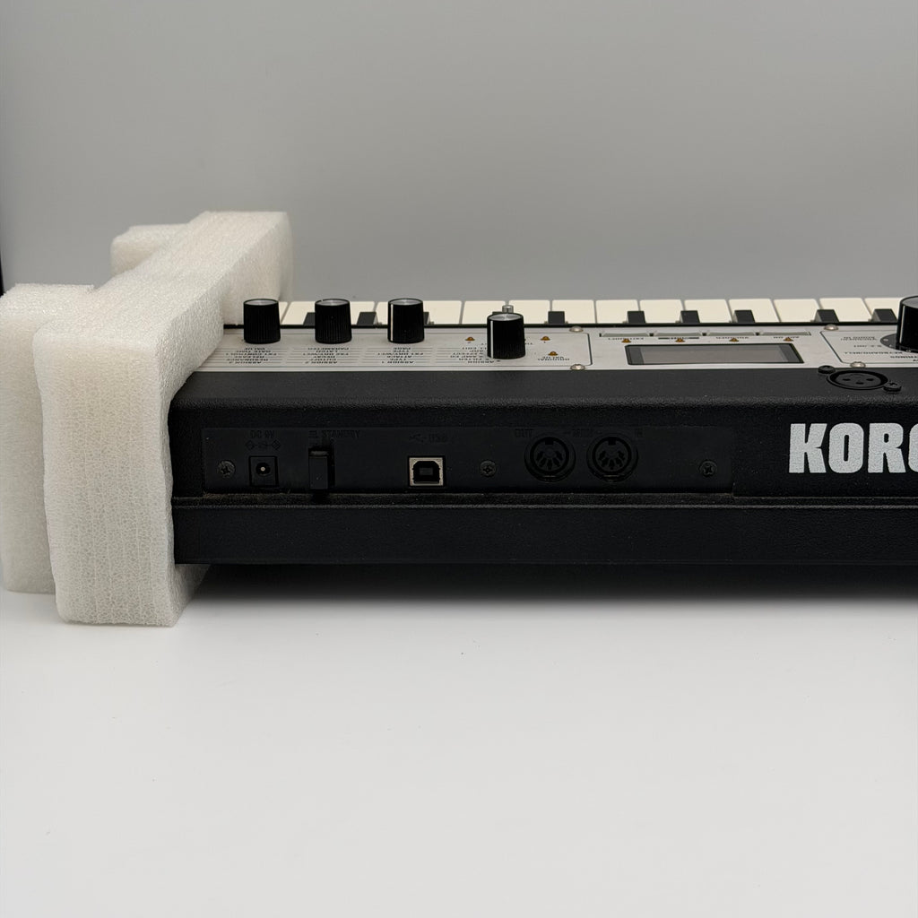 Korg microKORG XL Synthesizer With Vocoder Mic + Power Supply -  Fully Tested