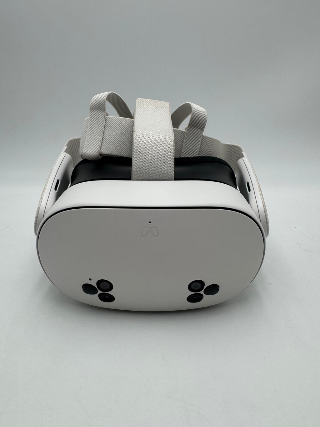 Meta Quest 3S 256GB VR Headset w/ Controllers