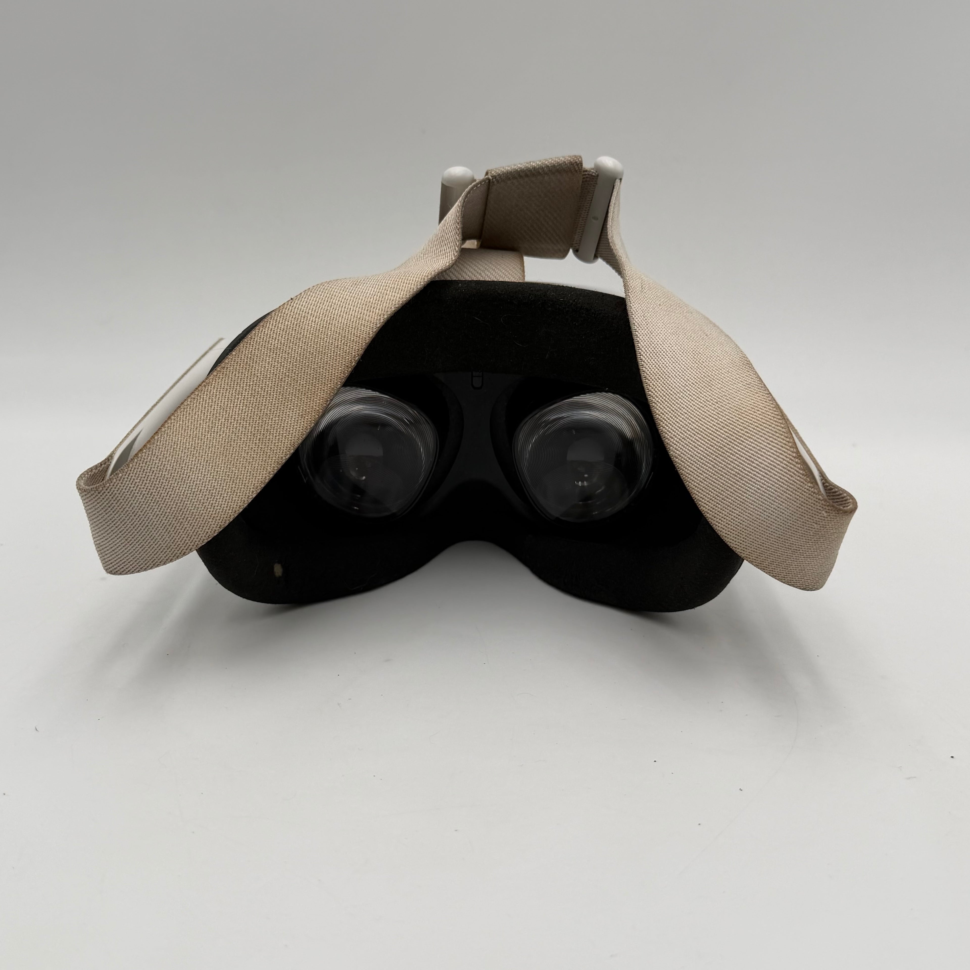Meta Quest 2 VR Headset - 128 GB