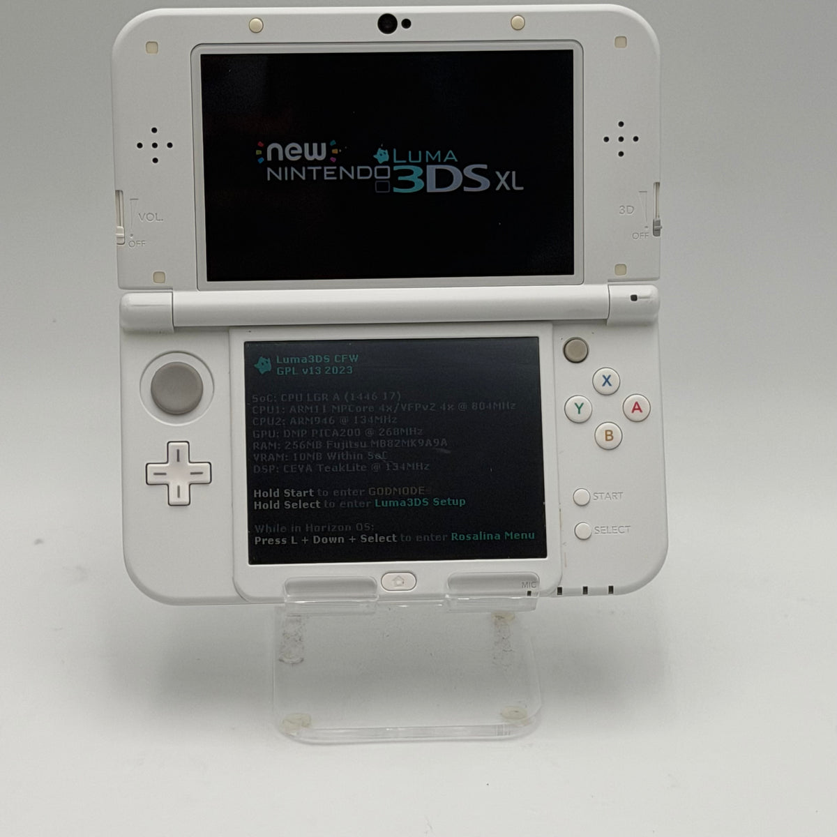 Nintendo New 3DS LL (RED-001) 2014 White Used - A