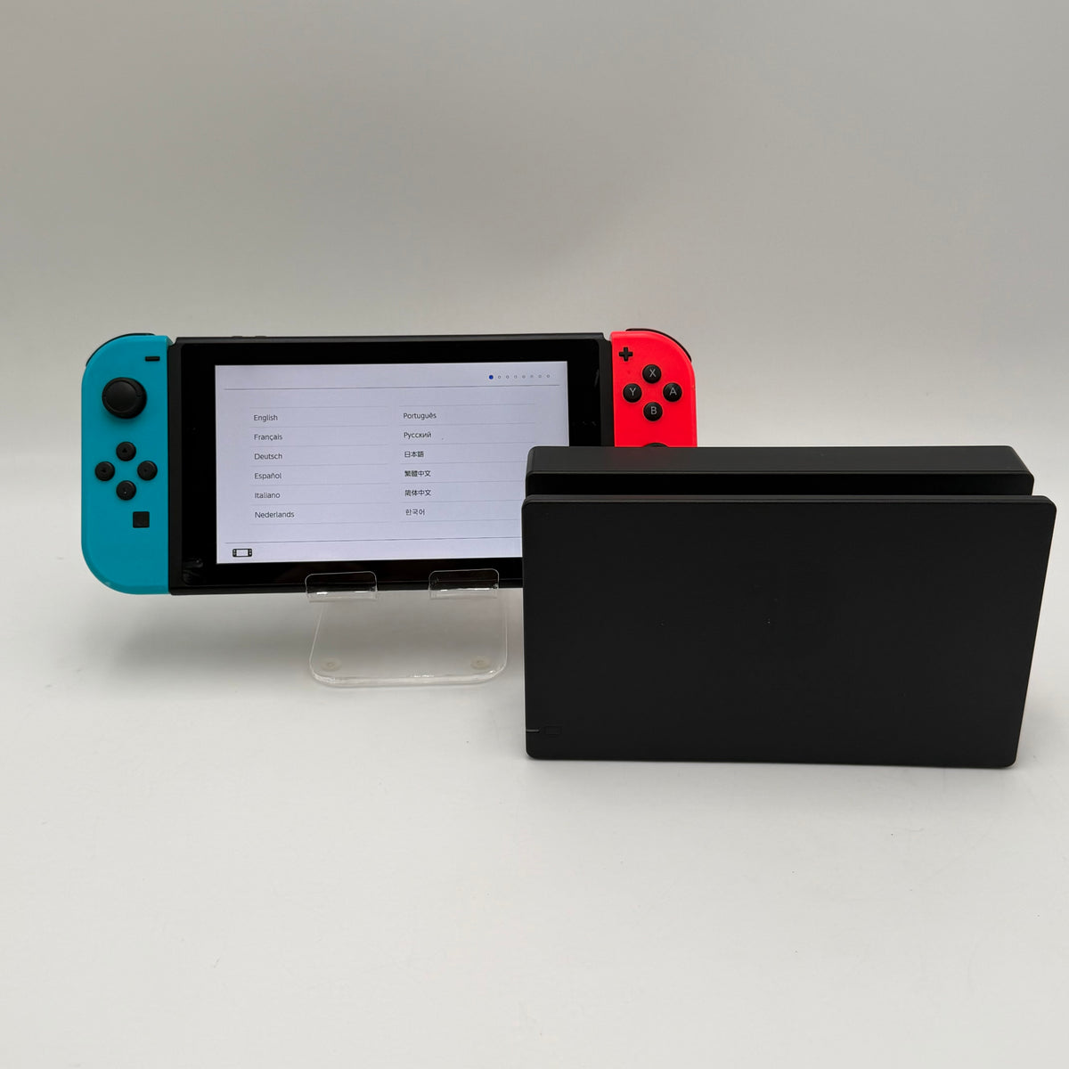 Nintendo Switch Nintendo Switch - Used - A Console