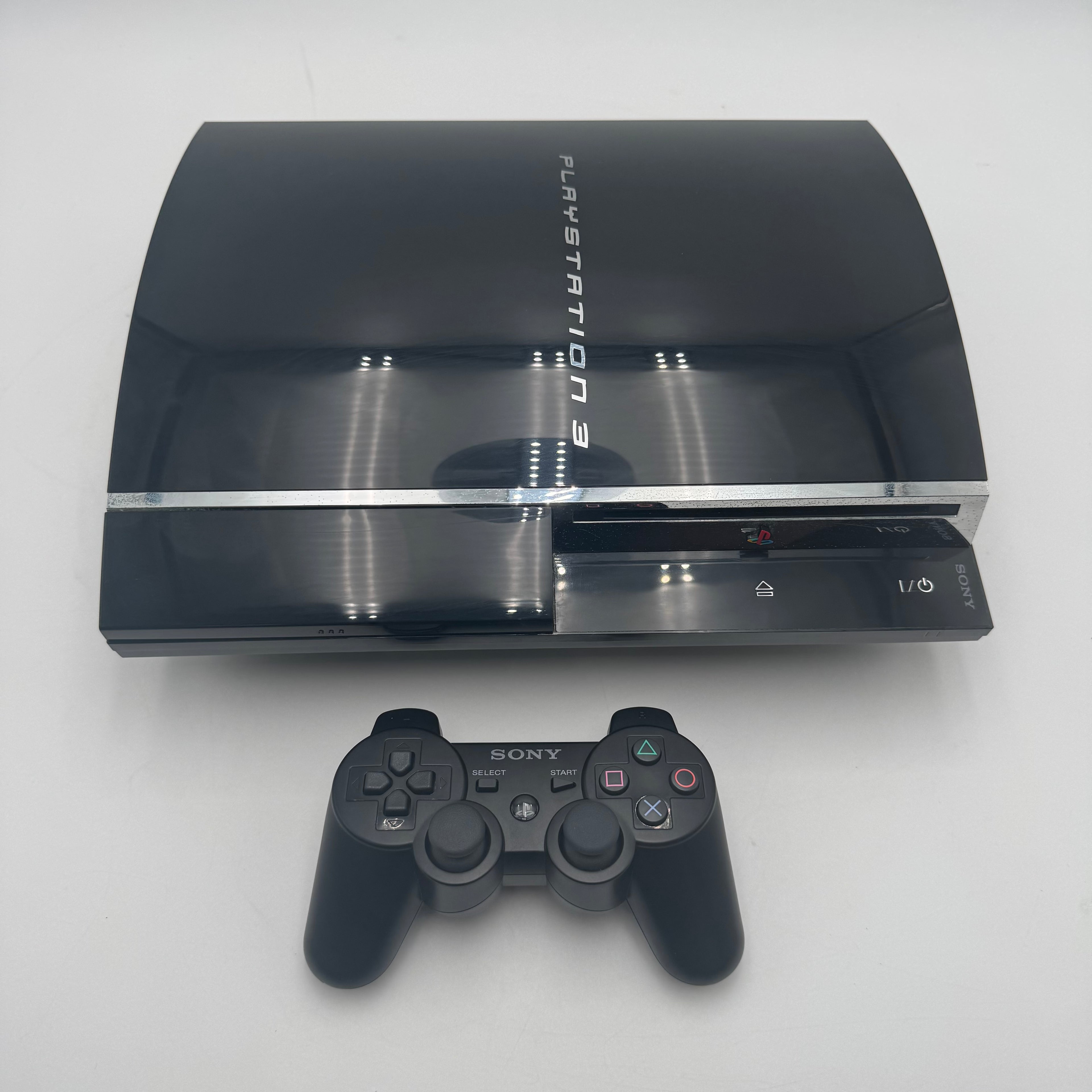 Sony PlayStation 3 PS3 Fat 80GB CECHE01 Console Bundle w/ Controller - Good Condition
