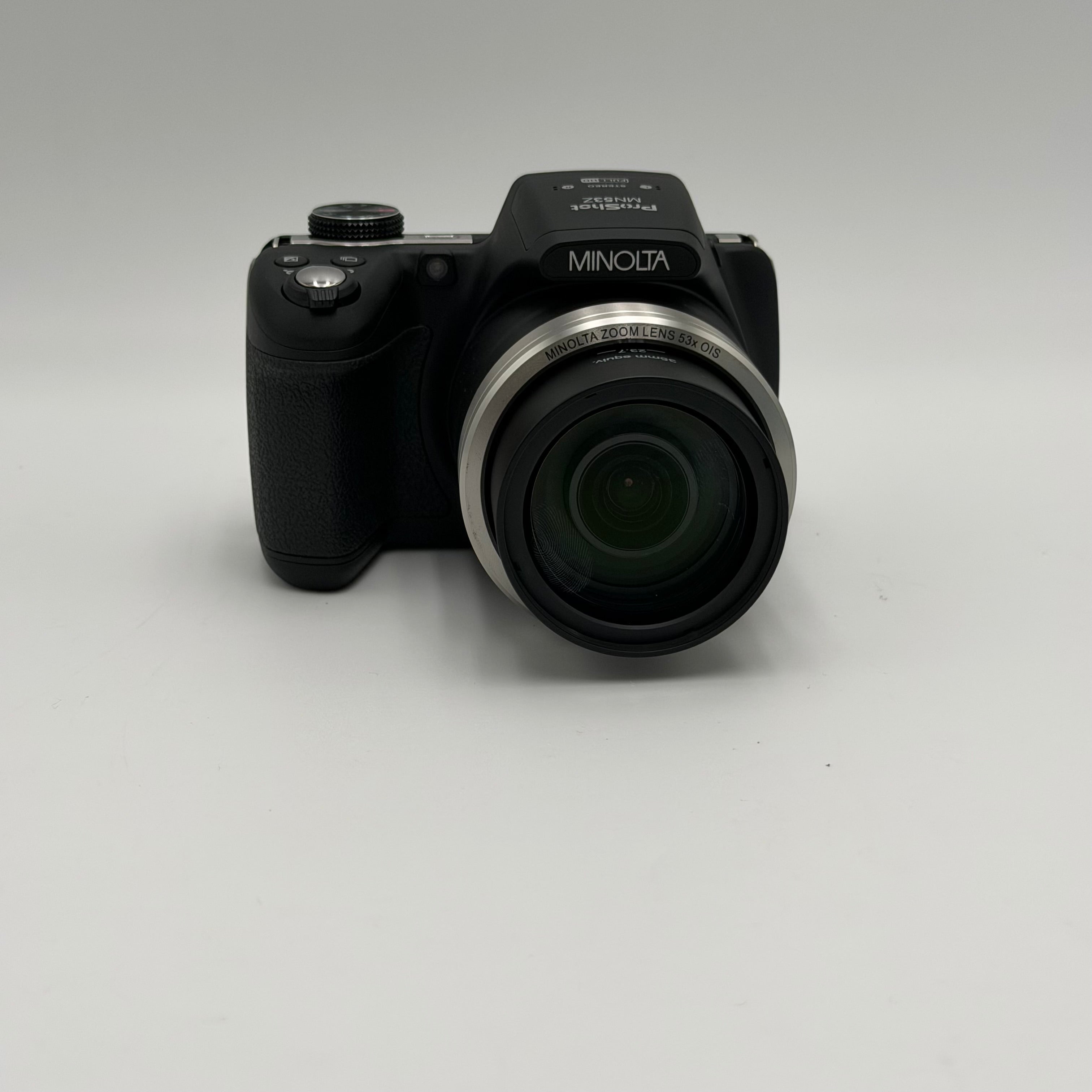 Minolta MN53Z Pro Shot 16MP HD Digital Camera Black  w/ carry bag