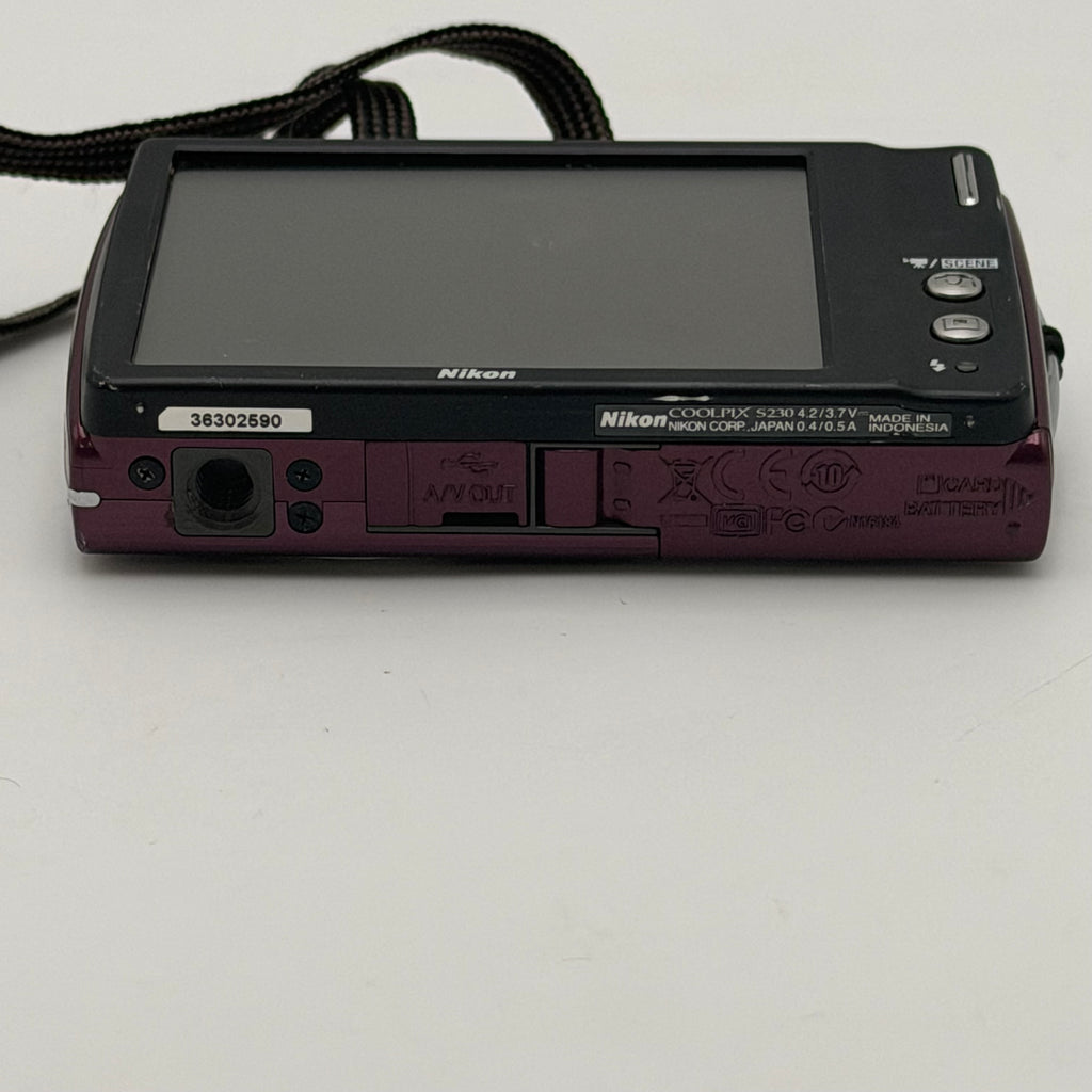Nikon COOLPIX S230 10.0MP Compact Digital Touchscreen Camera Plum Untested No Charger