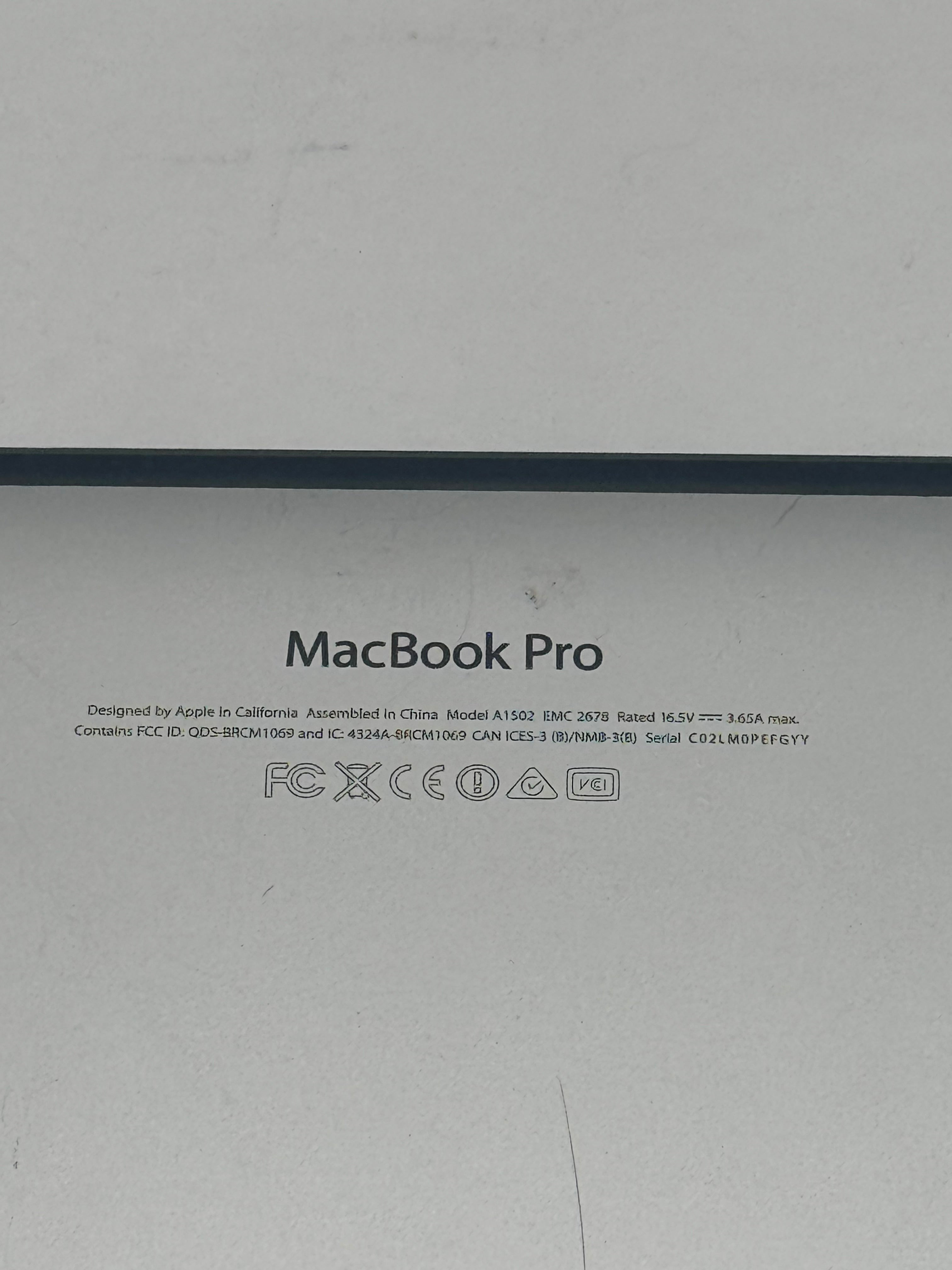 Apple MacBook Pro 13-inch A1502 2013 Silver, 128GB, 4GB RAM - Does Not Turn On
