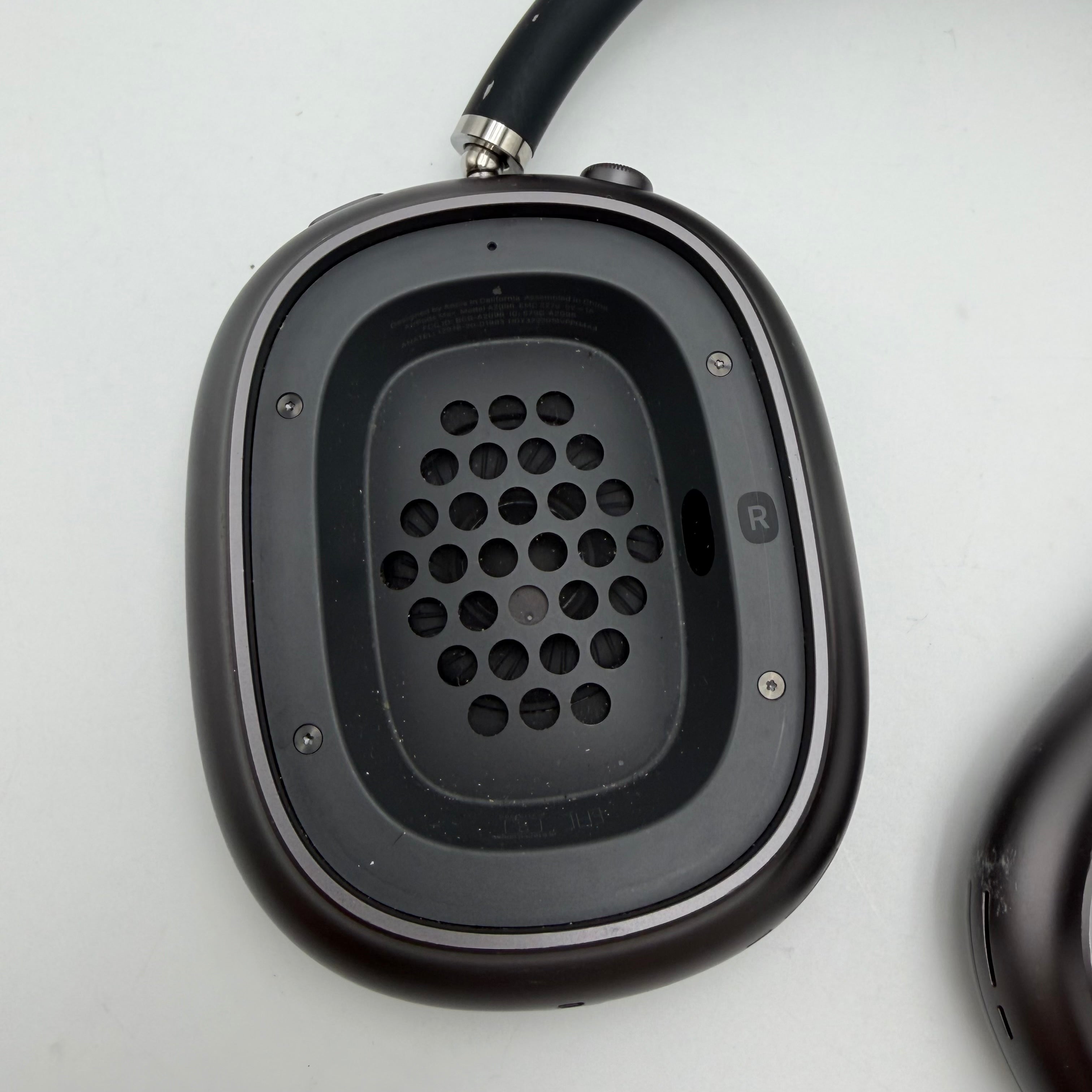 Apple AirPods Max A2096 (2020) Over-Ear Headphones - Powers on - No audio