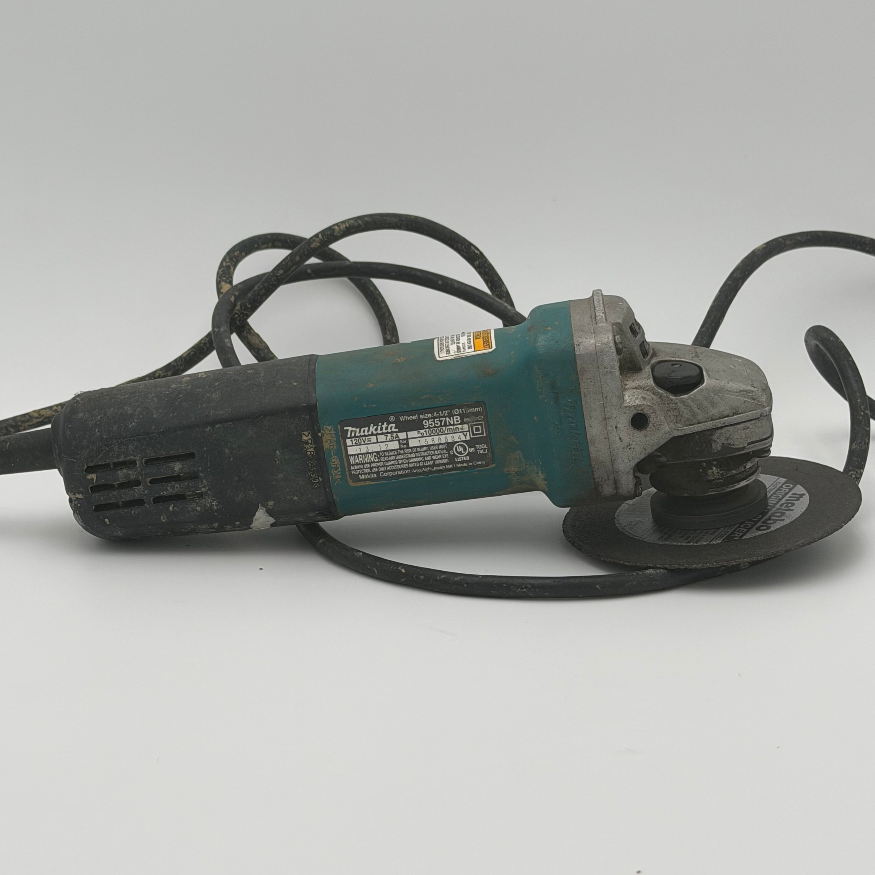 Makita 9557NB 4 1/2" Wheel Power Tool - Used - B - Green