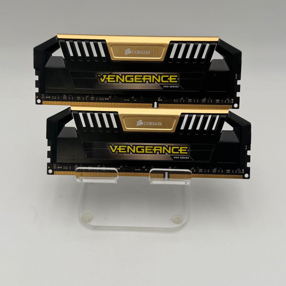 CORSAIR DDR3 Vengeance CMY16GX3M2A2400C11A Black Used - A