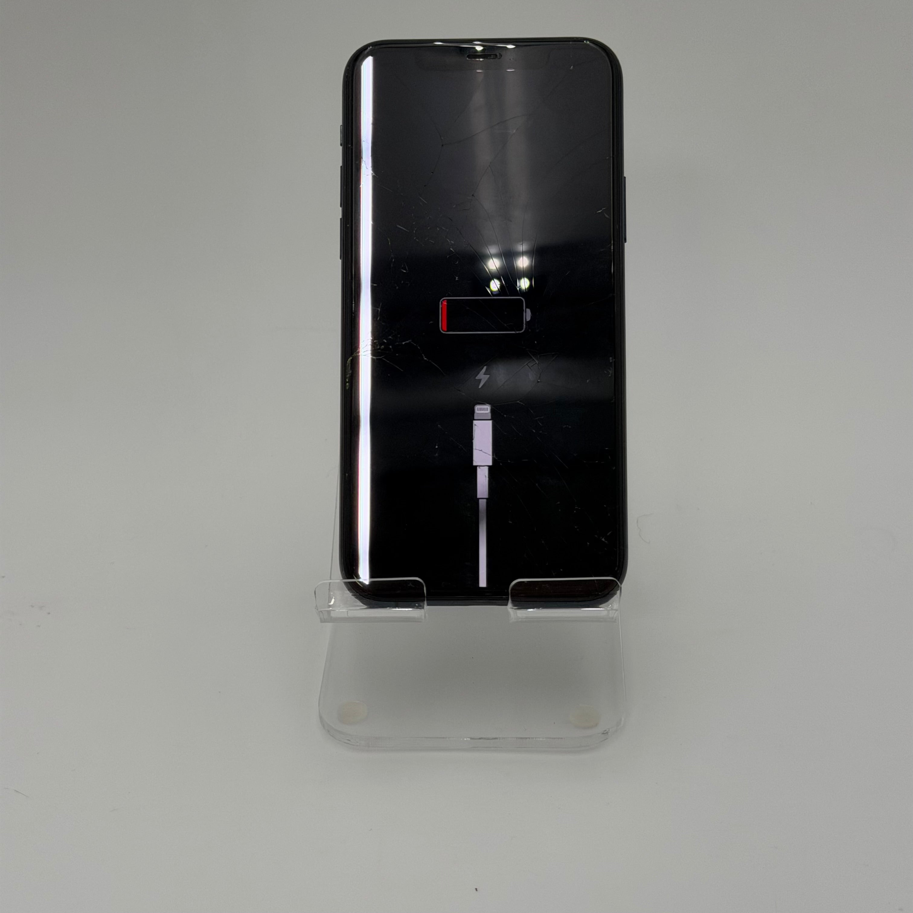 Apple iPhone 11 Pro 64gb Green (cracked Screen Read Description)