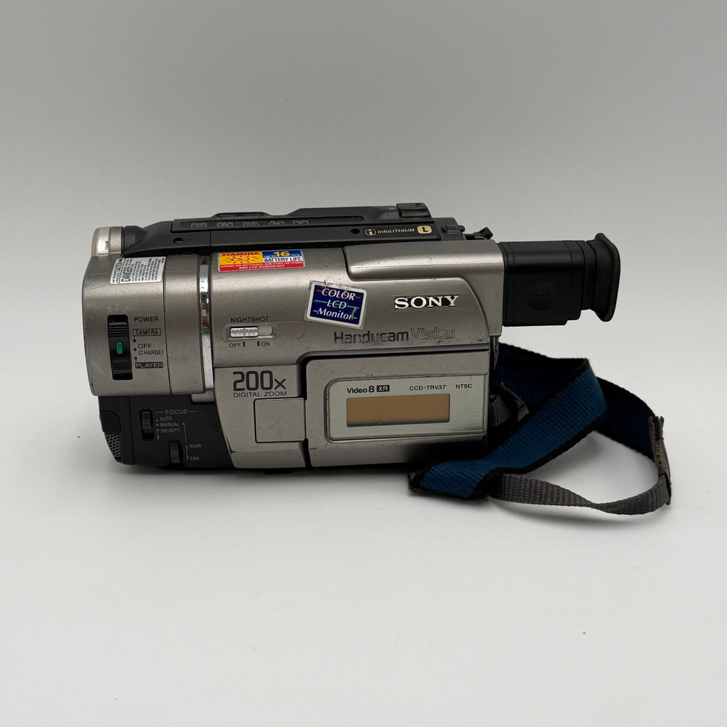 Sony Handycam CCD-TRV37 Video8 8mm Camcorder Player Night Vision Black