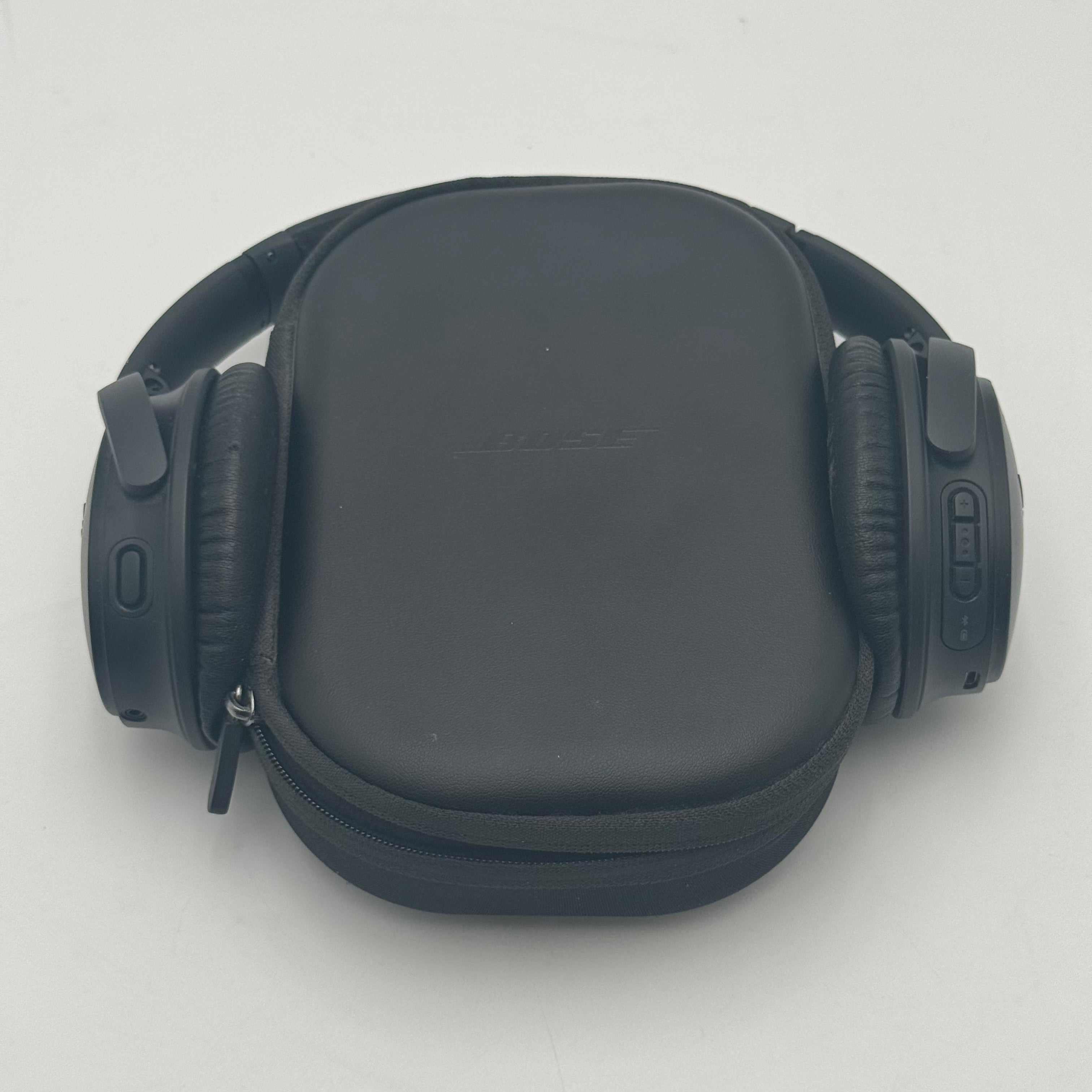 Bose QuietComfort 35 Over Ear Wireless Headphones w/ Case - Used