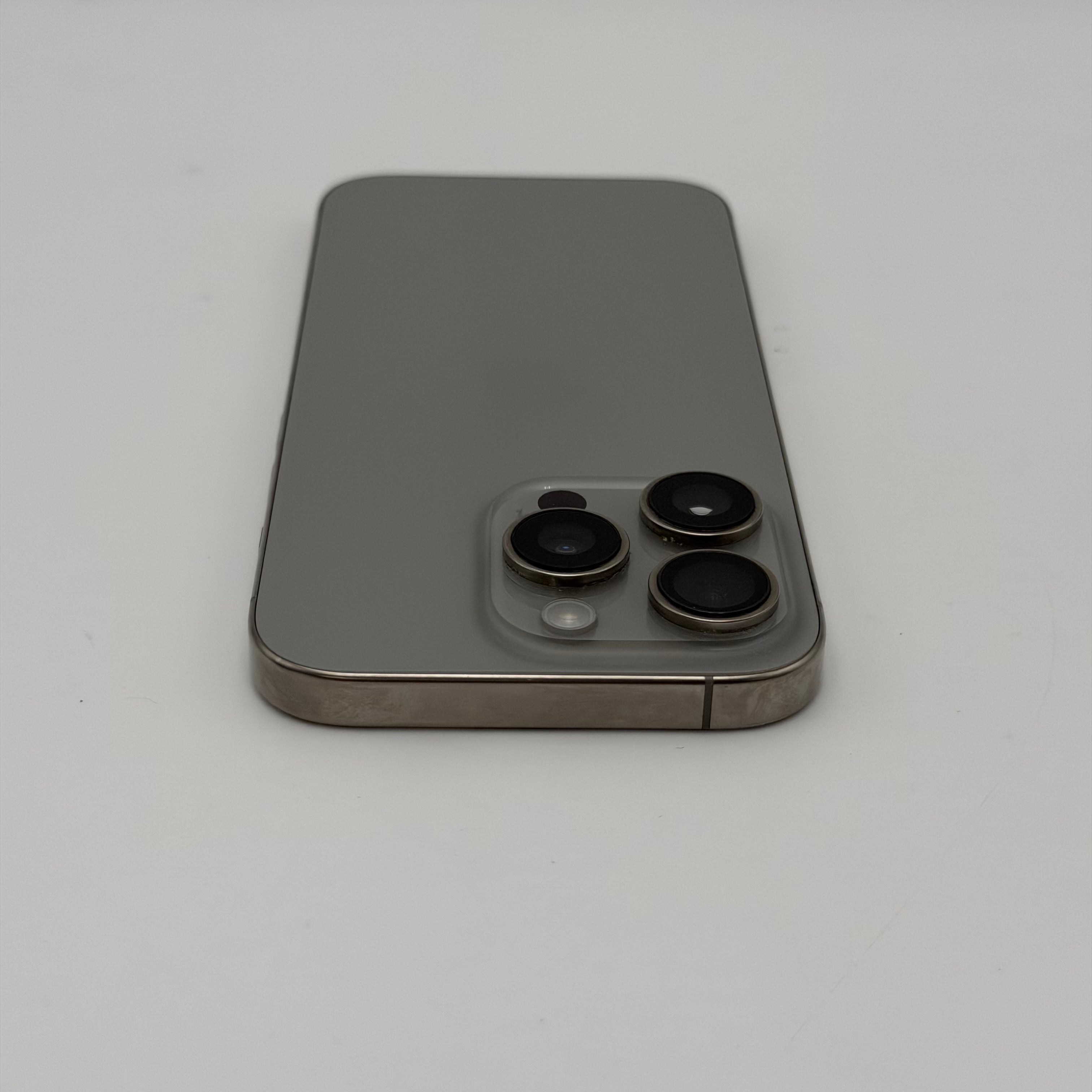 Apple iPhone 16 Pro A3083 128GB Black Titanium Boost Only
