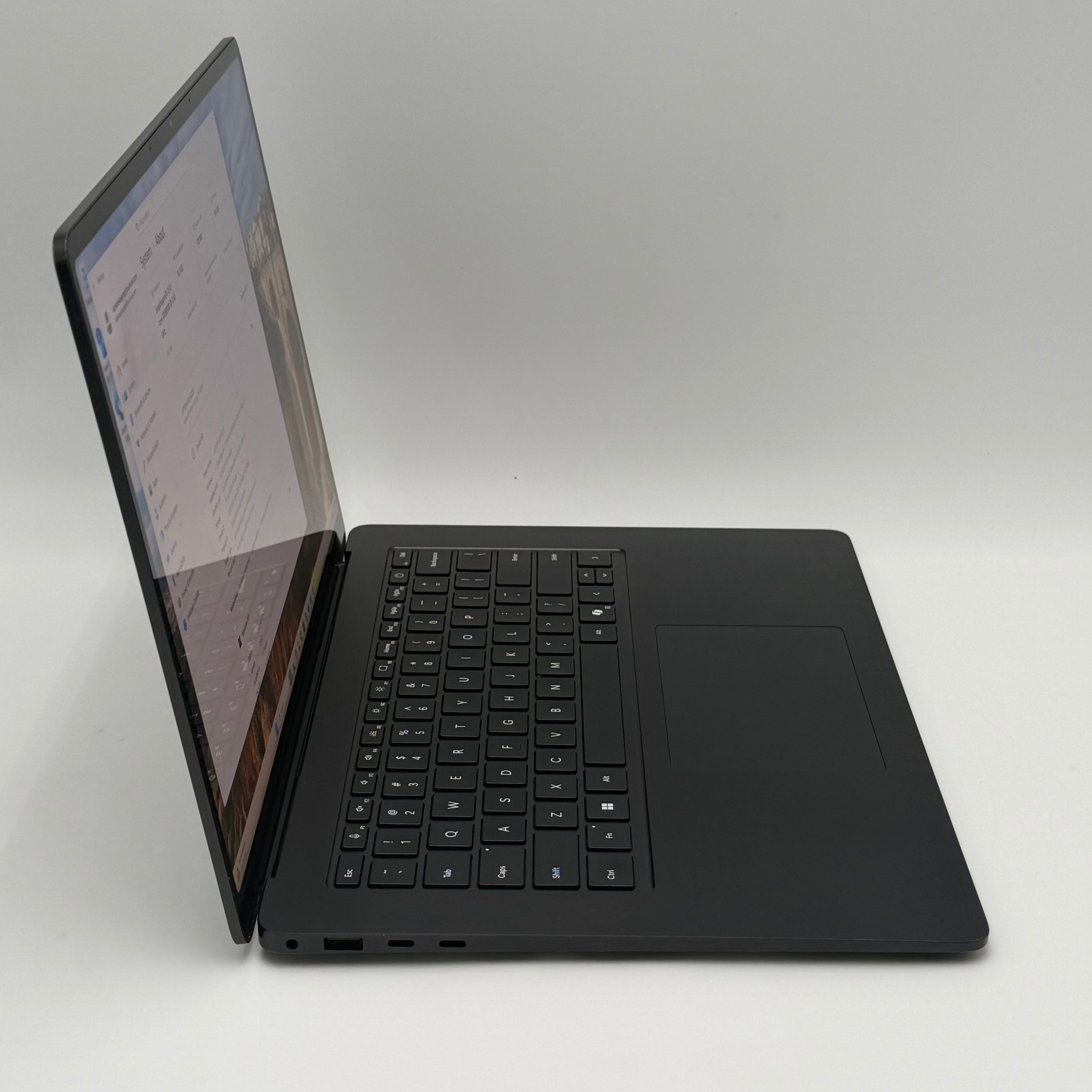 Microsoft Surface Pro 2037 Snapdragon X 12-core X1E80100 3.40GHz 16GB 1TB