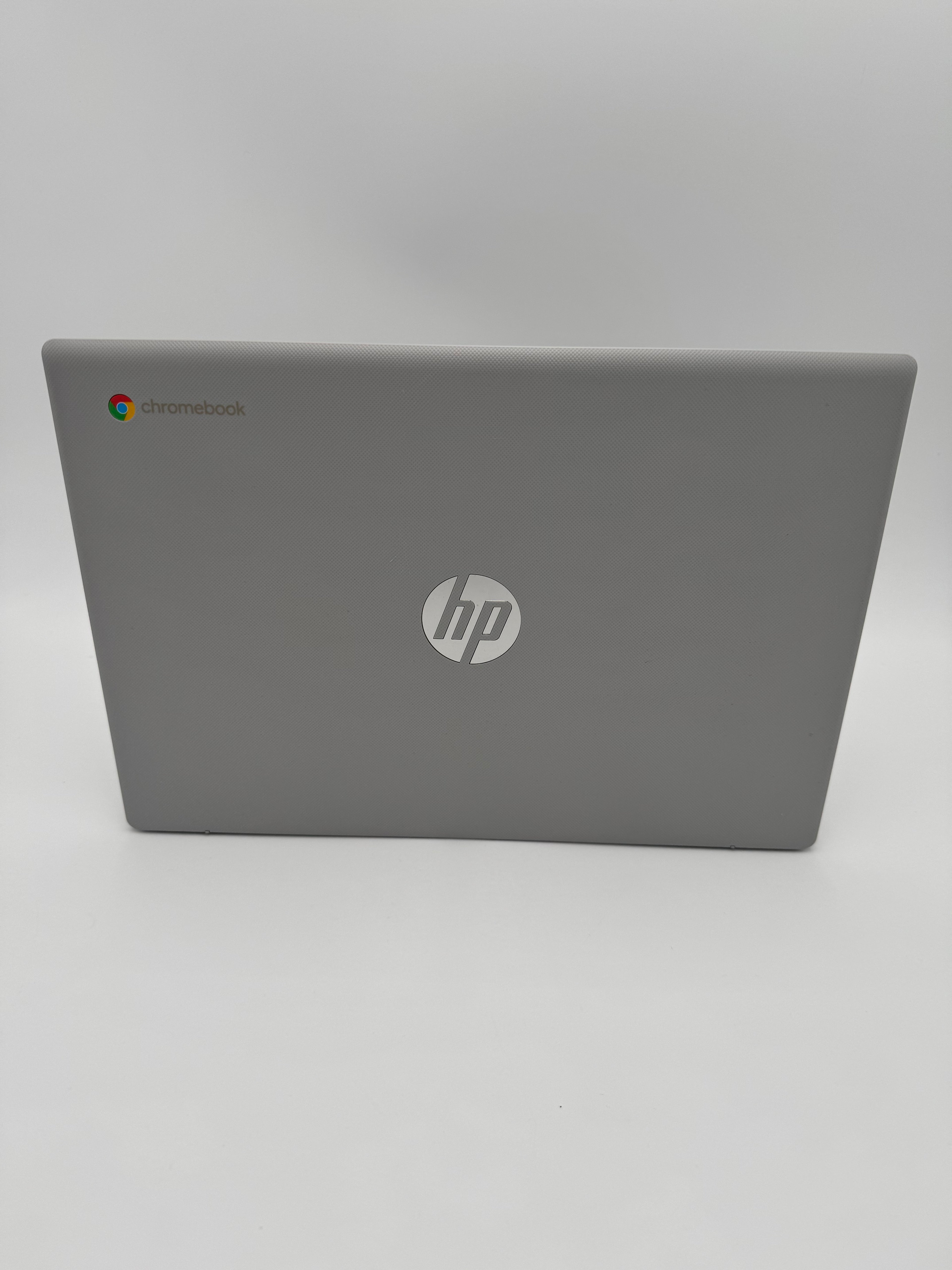 HP 14a-ne0013dx Chromebook 14" Intel Celeron N4120 4GB RAM 64GB Silver Laptop