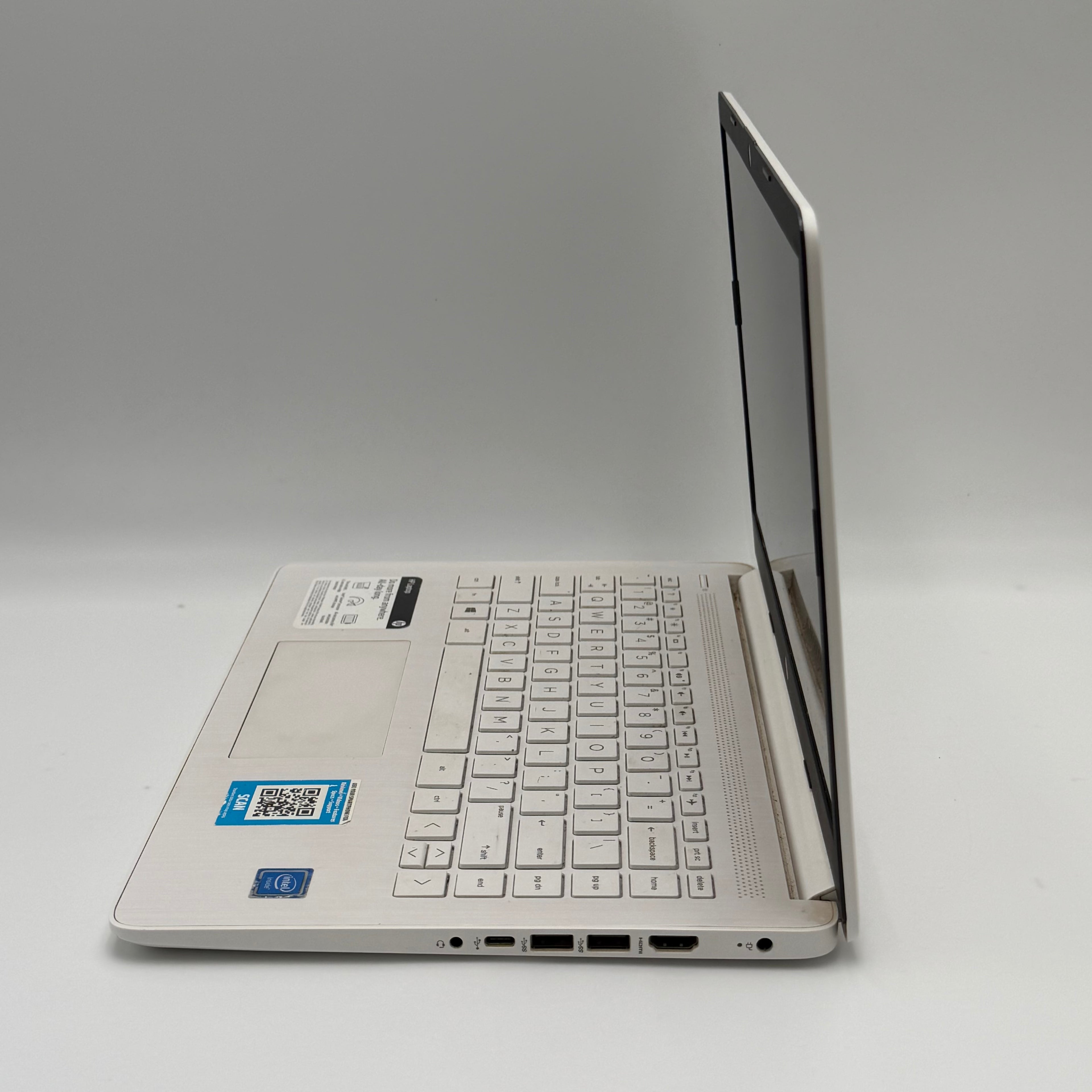 HP 14-dq0002dx Laptop 64GB White - With Charger