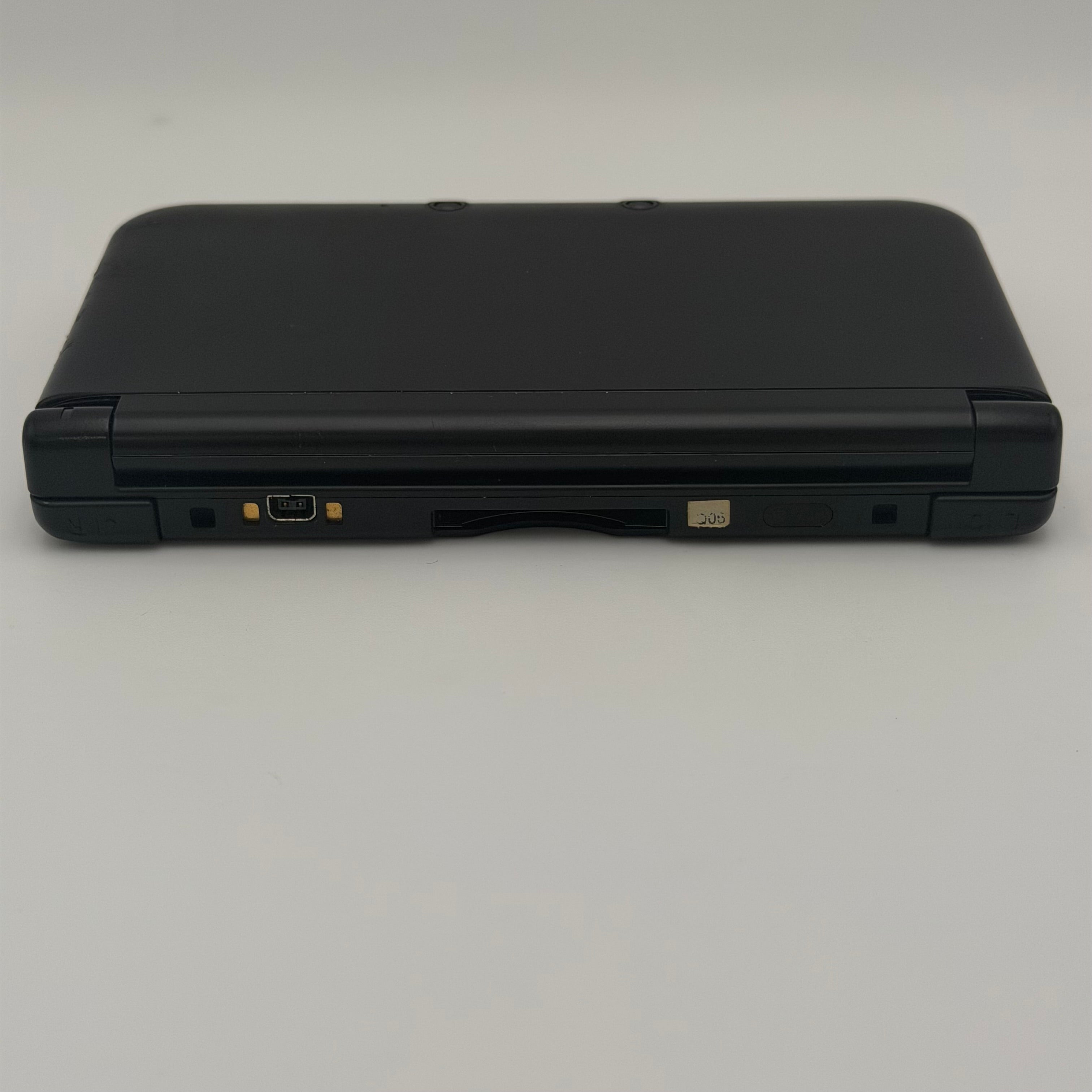 Nintendo 3DS XL (SPR-003) Black For Parts Repair - No Power Charge