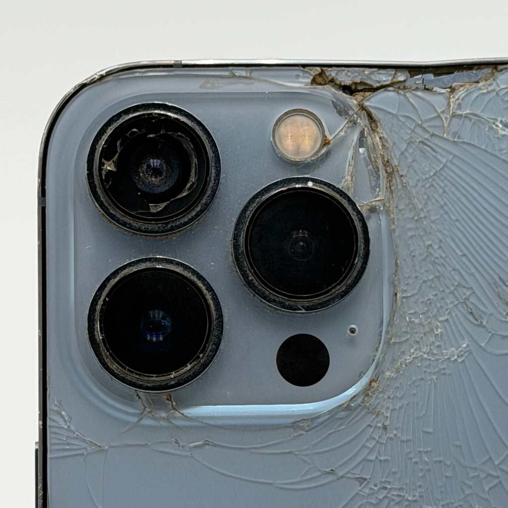 Apple iPhone 13 Pro Max 256GB Blue Unlocked - Broken for Parts