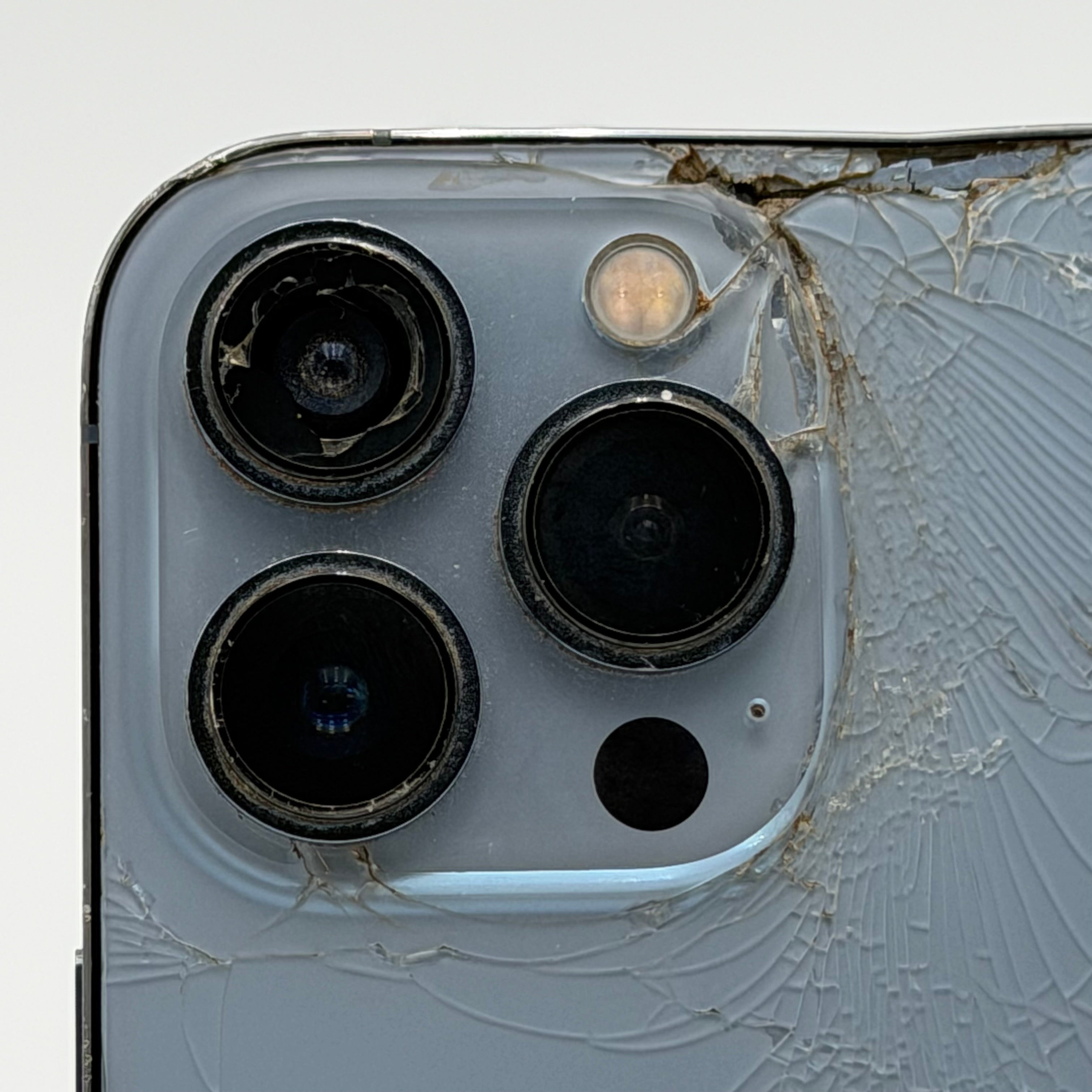 Apple iPhone 13 Pro Max 256GB Blue Unlocked - Broken for Parts