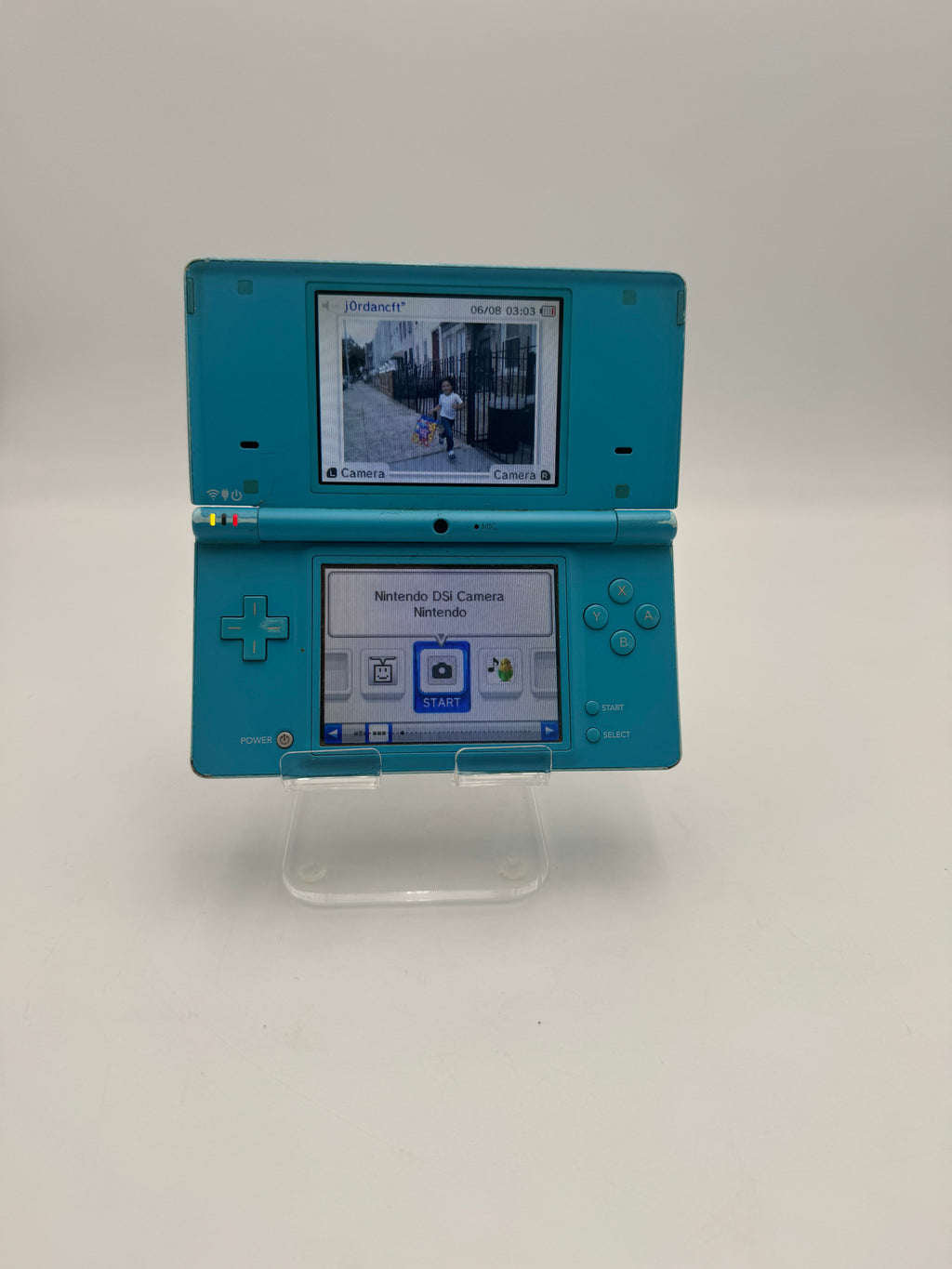 Nintendo DSi (TWL-001) 2008 Handheld Video Game System - Blue- Broken