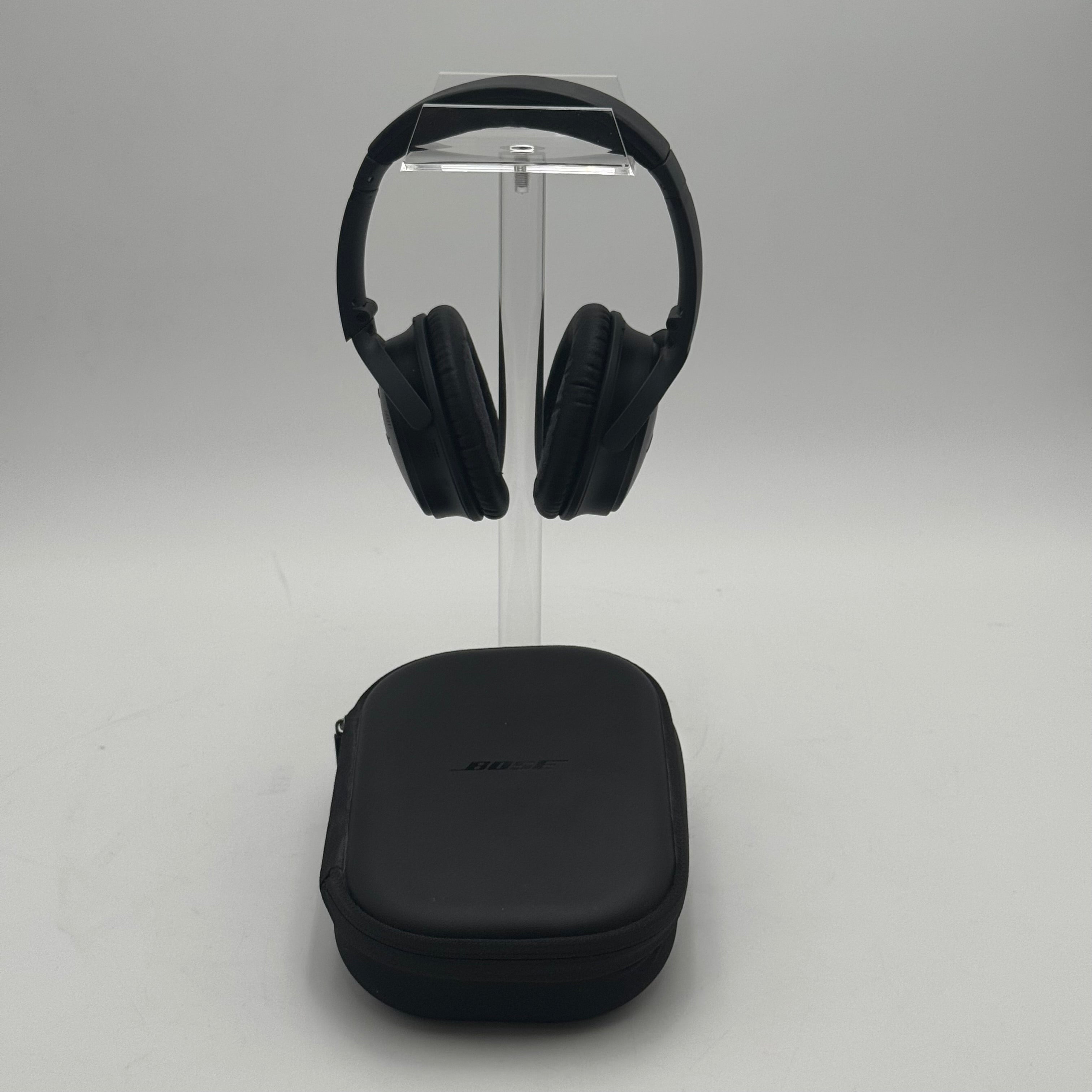 Bose QuietComfort 35 Over Ear Wireless Headphones w/ Case - Used
