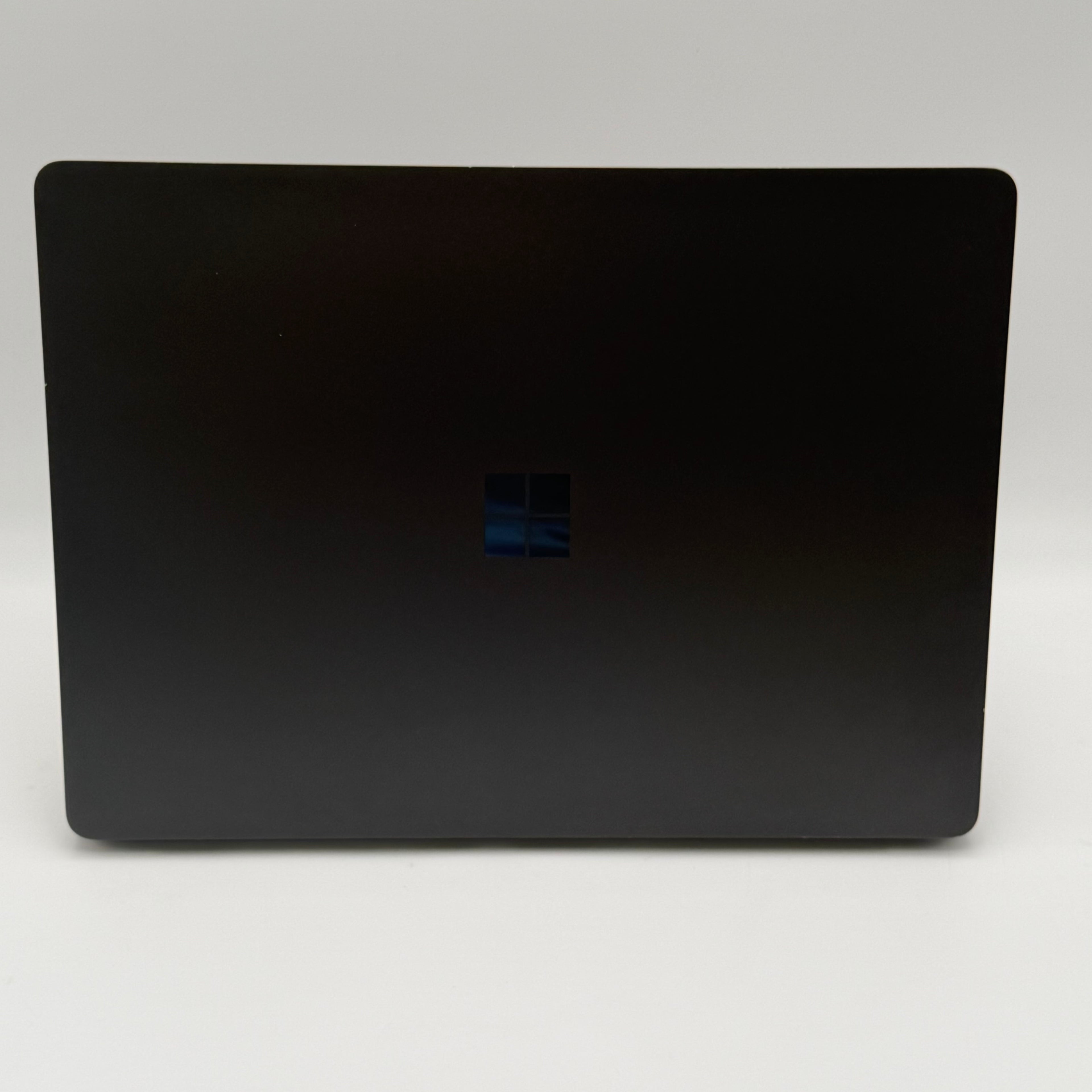 Microsoft Surface Pro 2037 Snapdragon X 12-core X1E80100 3.40GHz 16GB 1TB