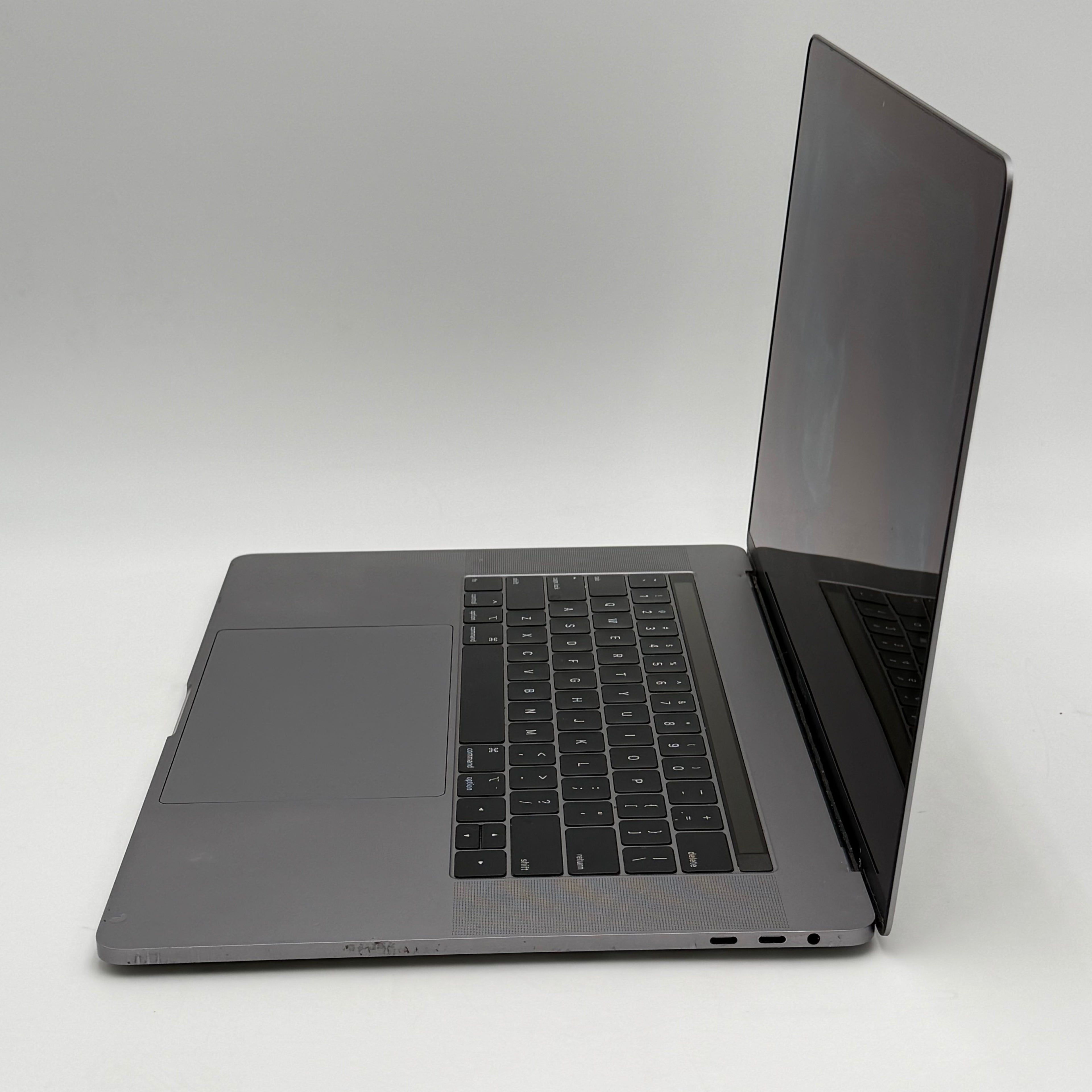Apple MacBook Pro 15" A1990 2018 16GB RAM 512GB SSD Broken - NO Display - No power