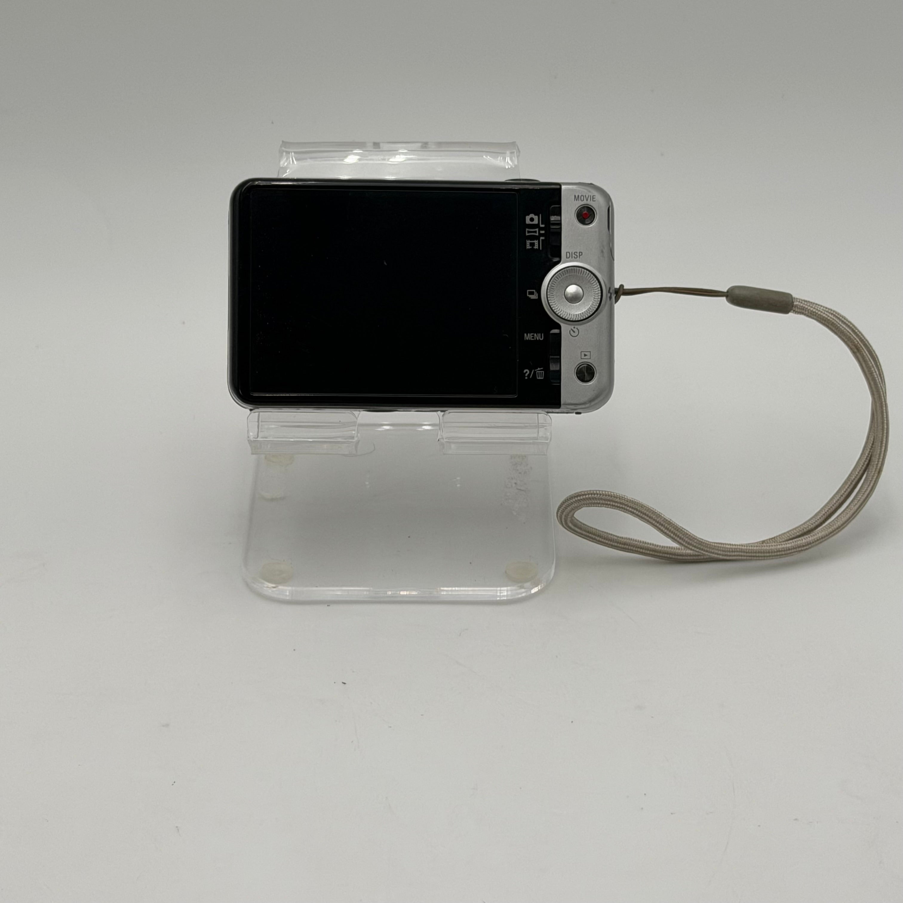 Sony Cyber-shot DSC-W7 Digital Camera - Silver with Charger + Bag