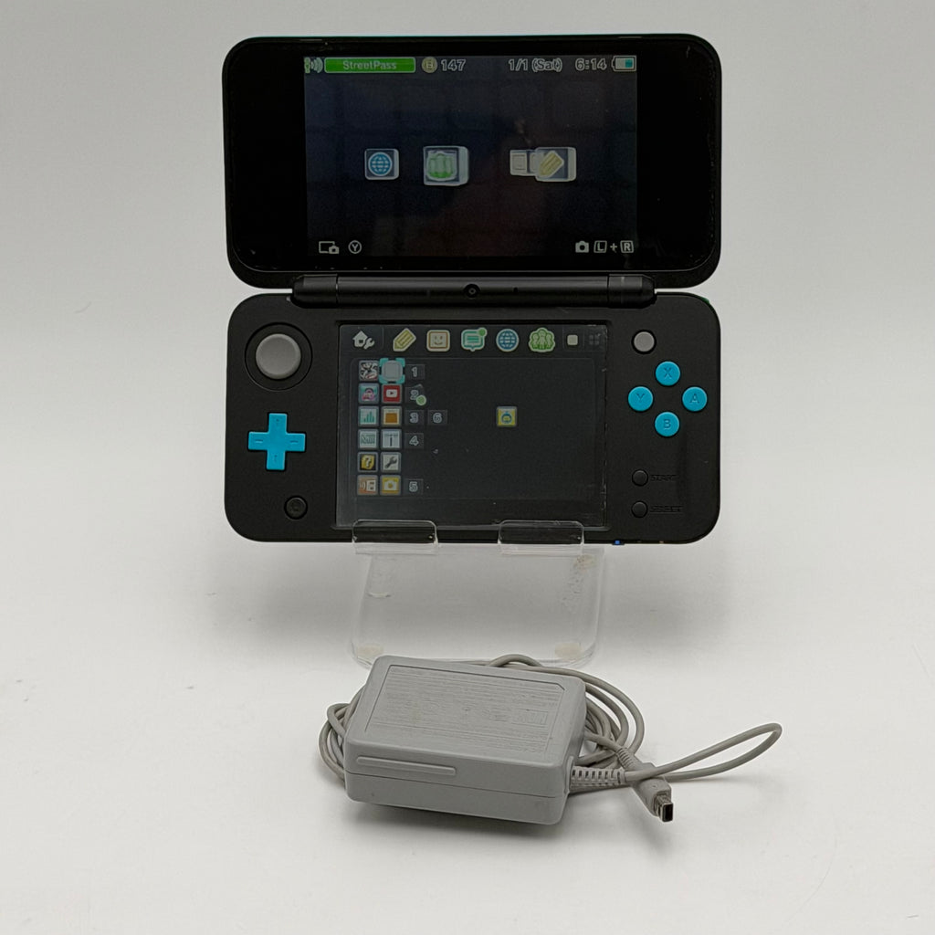 New Nintendo 2DS XL Handheld Game Console JAN-001 Black/Blue