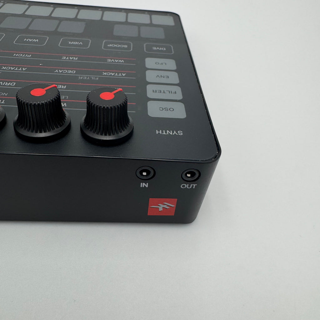 IK Multimedia UNO Synth Portable Analog Synthesizer - Black
