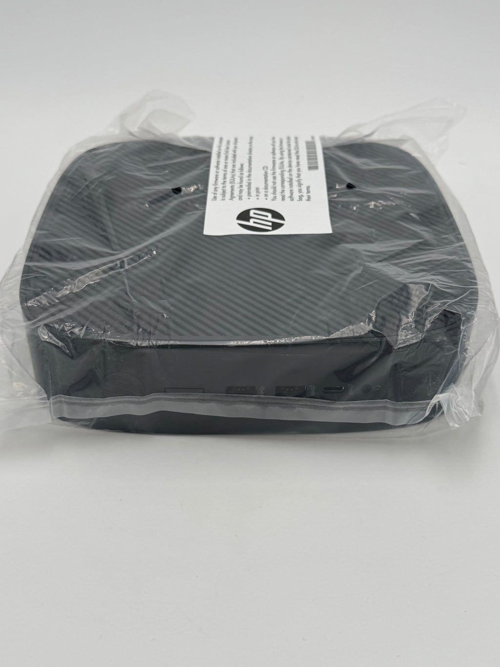 New HP t740 thin client AMD Ryzen V1756B 3.25GHz 8GB 64GB Wi-Fi New Open Box