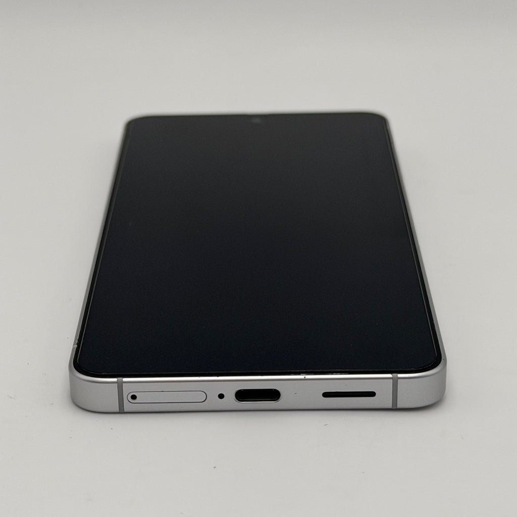 Samsung Galaxy S26 Black New Open Box Cell Phone