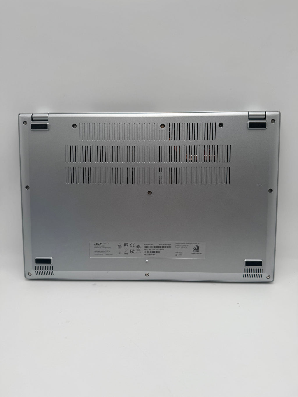 Acer Aspire 3 15 N23C3 Laptop AMD Ryzen 3 8GB 128GB 14-Inch Silver Used