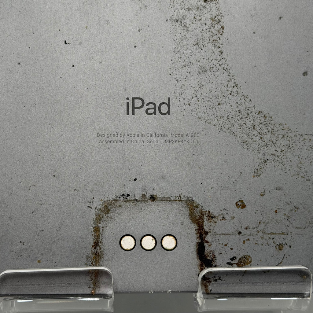 Apple iPad Pro 11" (1st Gen) A1980 64GB Wi-Fi Only Black Broken
