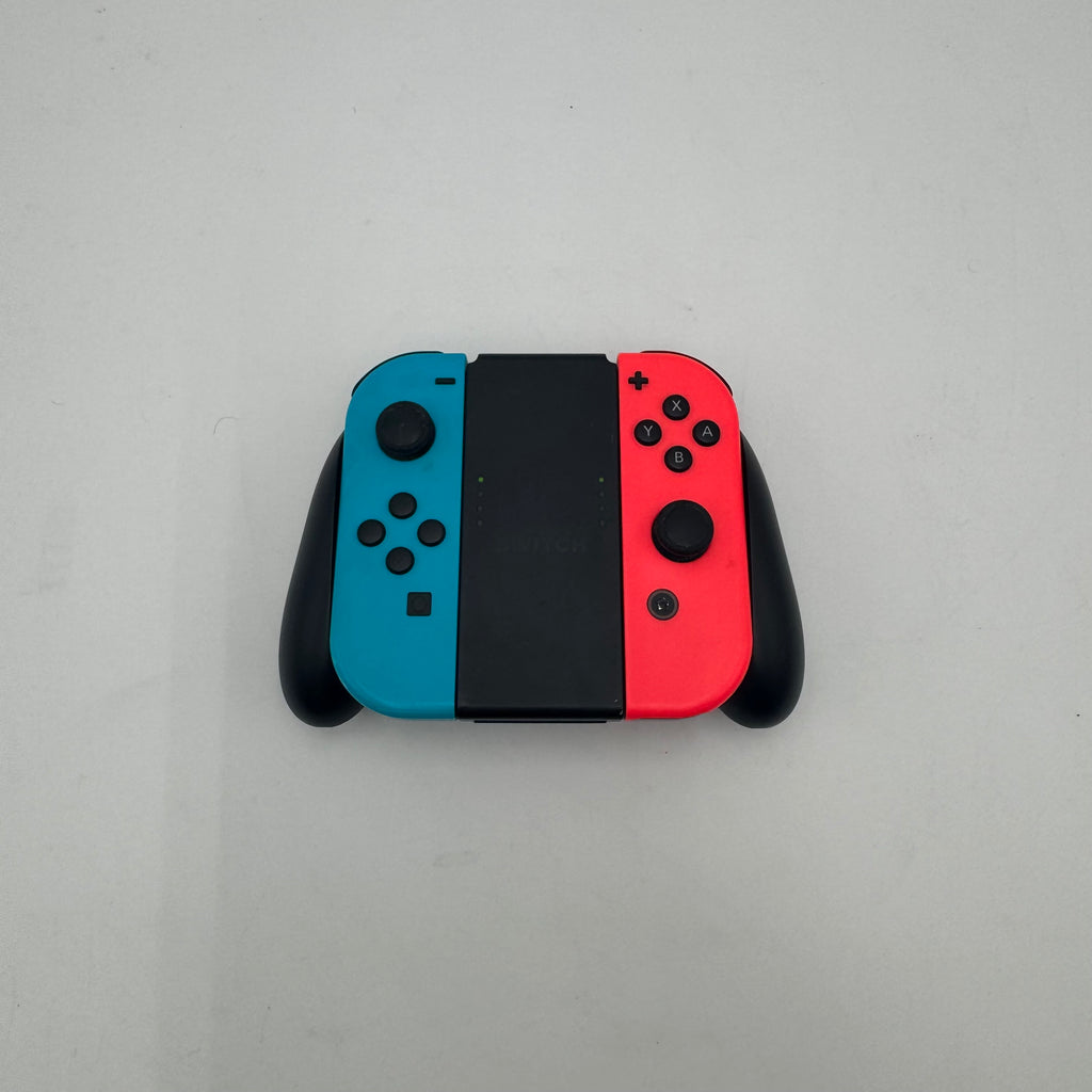 Nintendo Switch (HAC-001) 2017 Console Bundle - READ