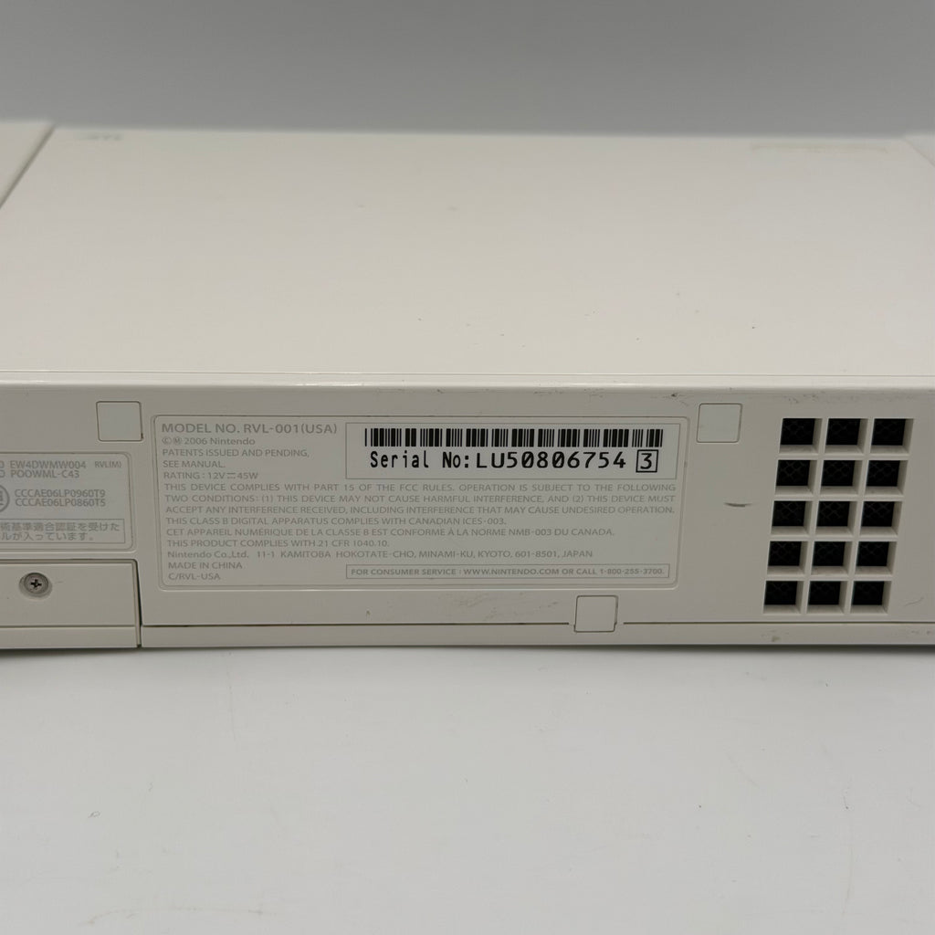 Nintendo Wii RVL-001 2006 with 3 Controllers and Cables