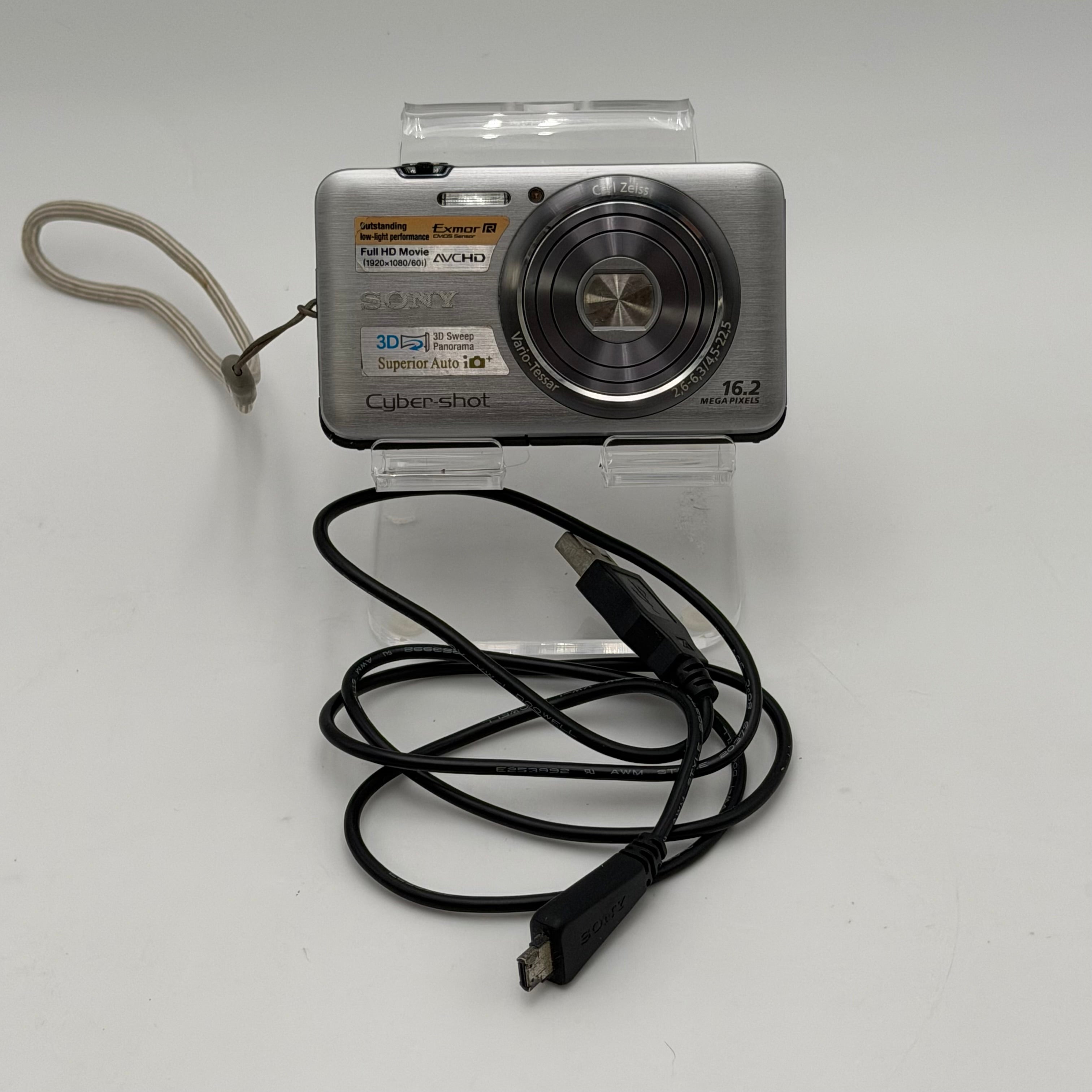 Sony Cyber-shot DSC-W7 Digital Camera - Silver with Charger + Bag