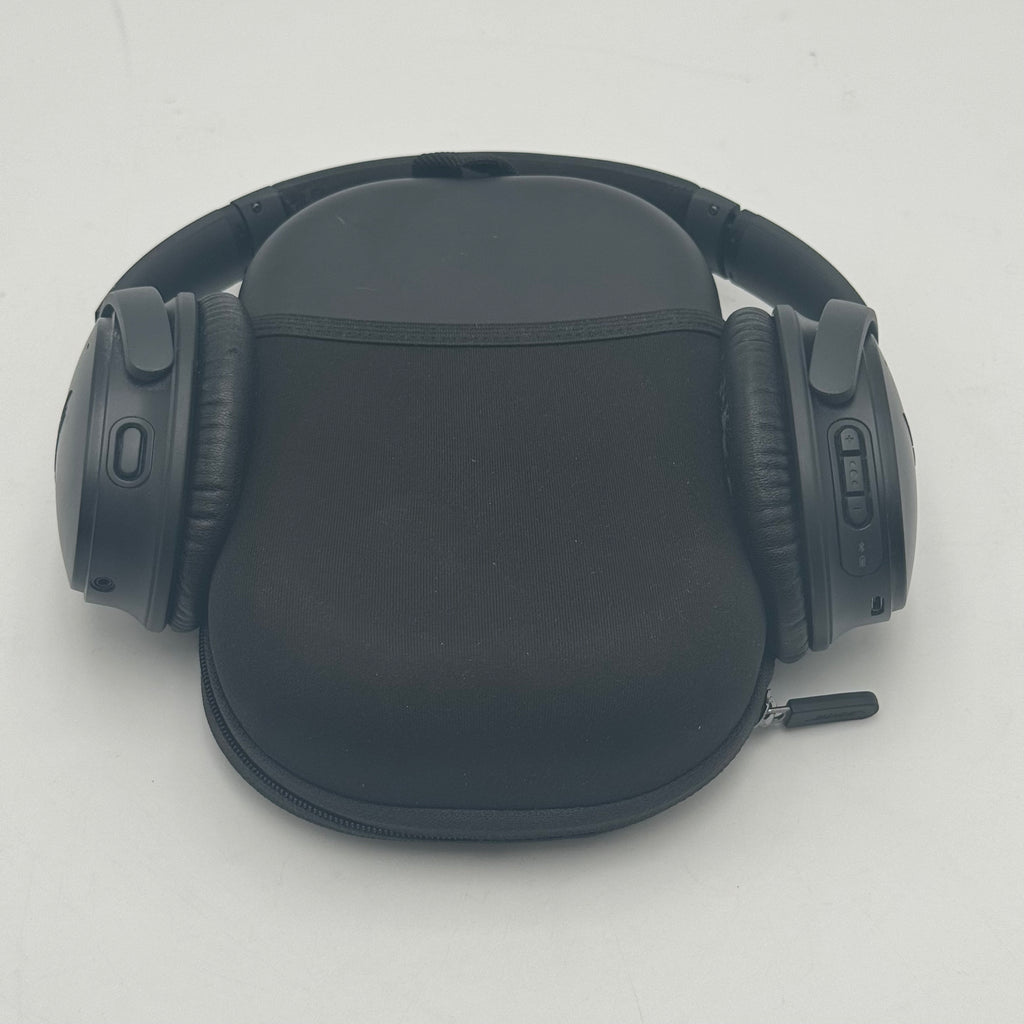 Bose QuietComfort 35 Over Ear Wireless Headphones w/ Case - Used