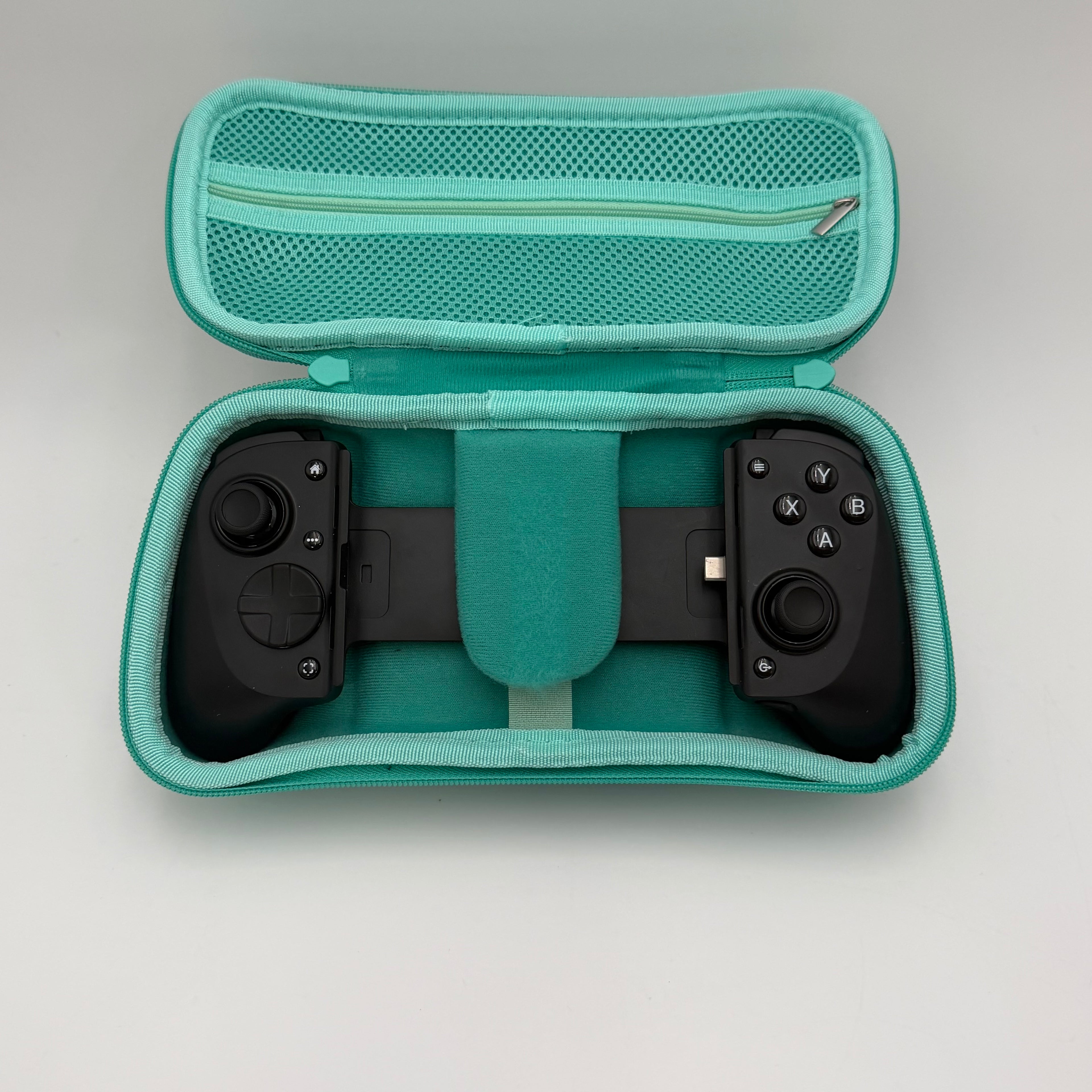 Razer Kishi V3 Pro Gaming Controller (USB-c iPhone 15/16, Android, iPad mini up to 8"