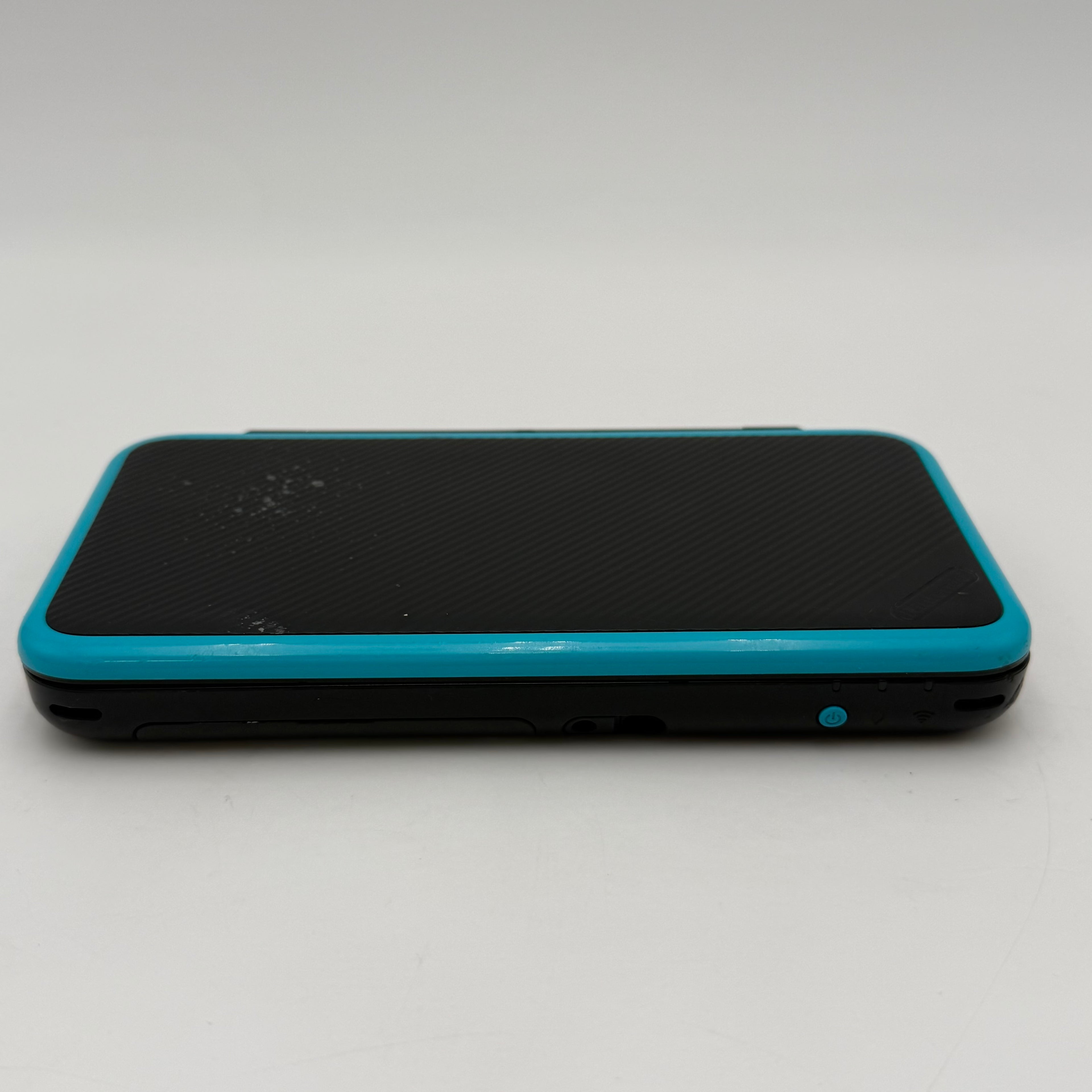 New Nintendo 2DS XL Handheld Game Console JAN-001 Black/Blue