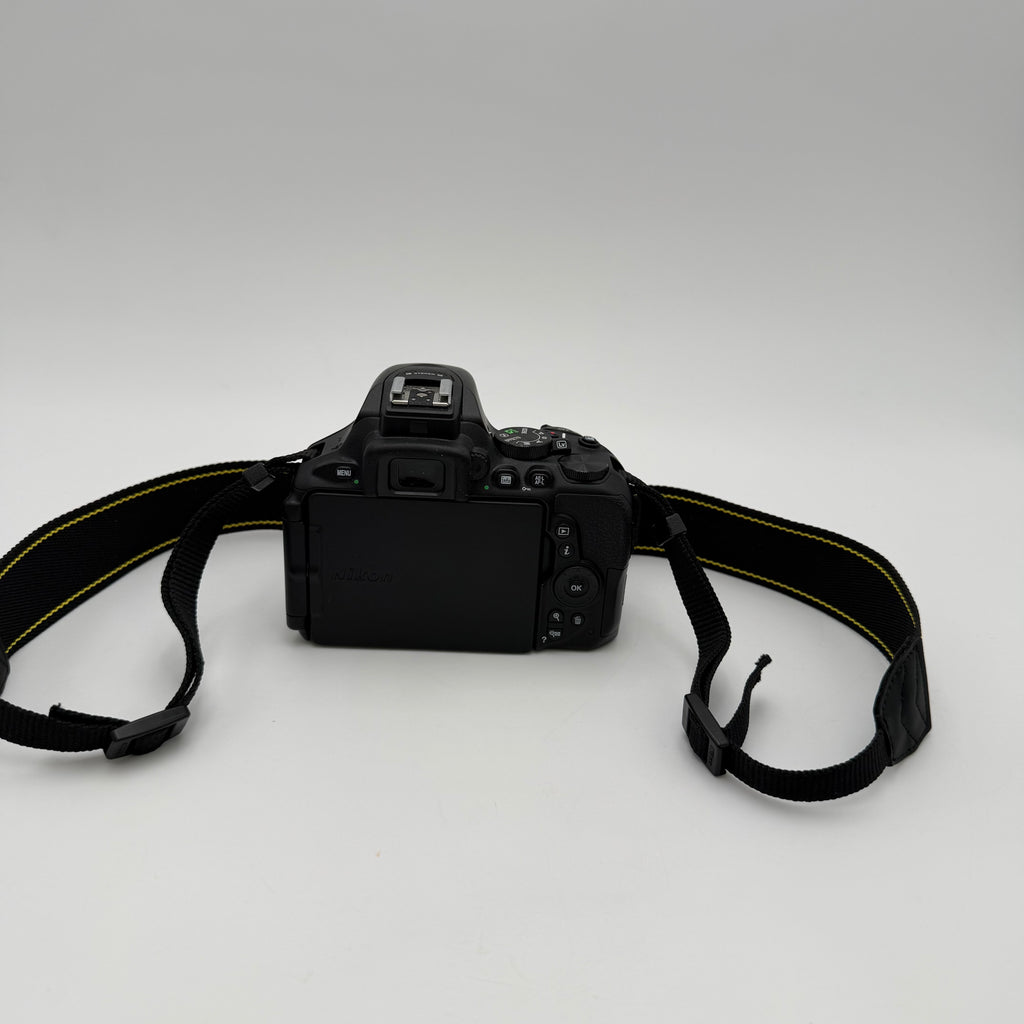 Nikon D5600 24.2 MP DSLR Camera - Black w/ 18-55mm, 70-300mm - FREE SHIPPING